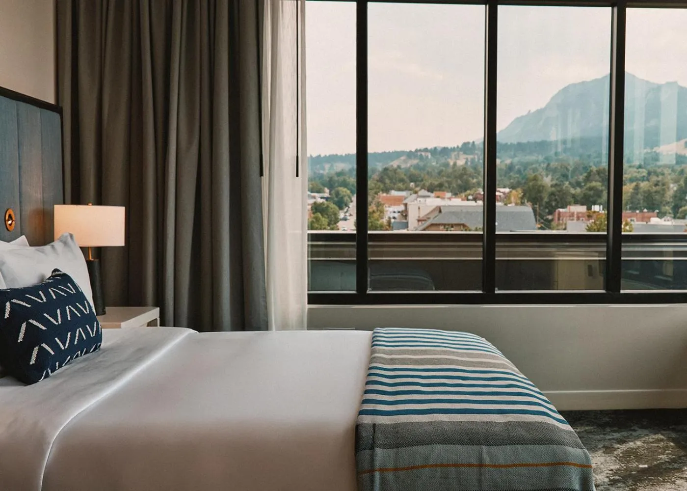 Bed in Limelight Boulder