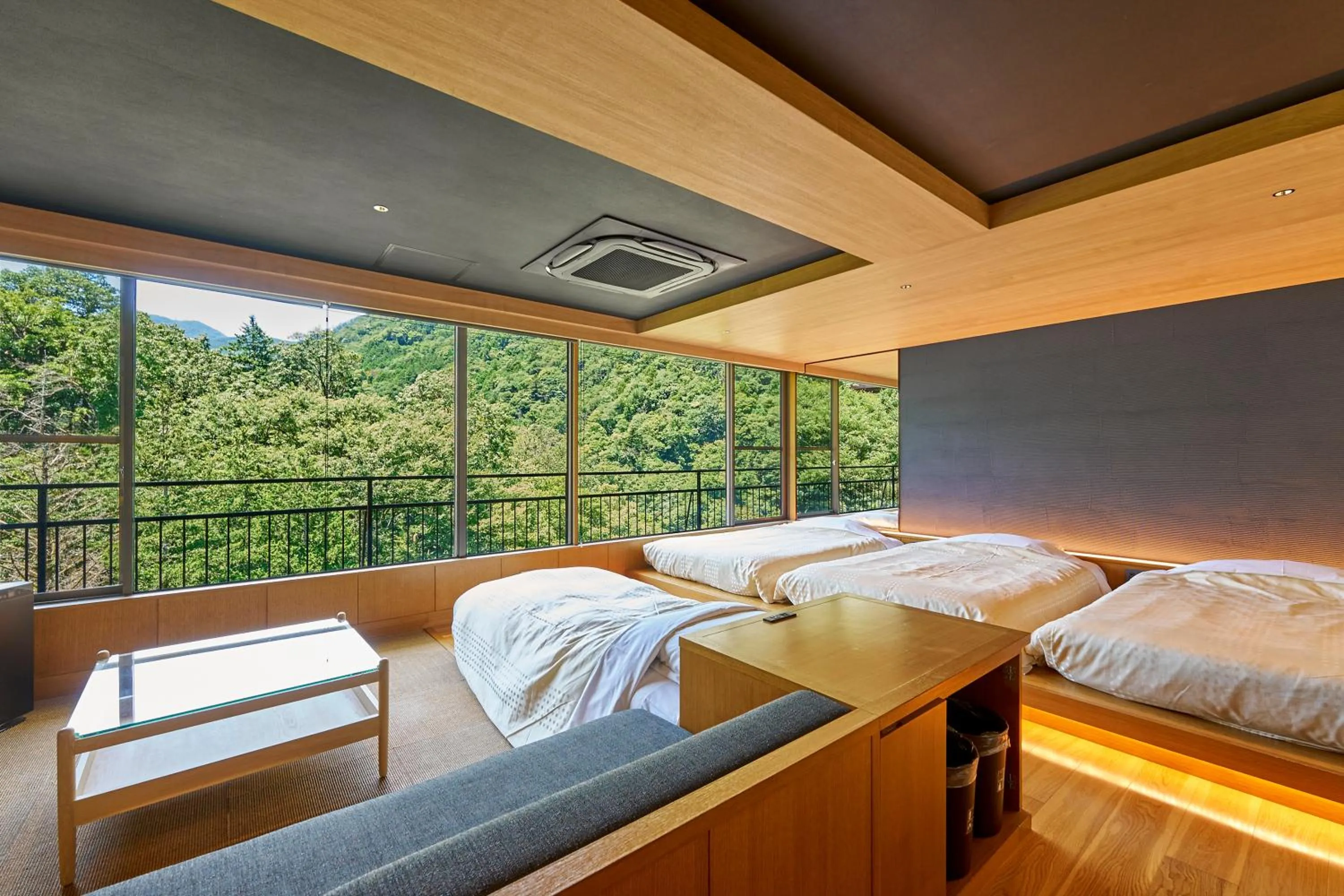 Bed in Hakone Yumoto hotel