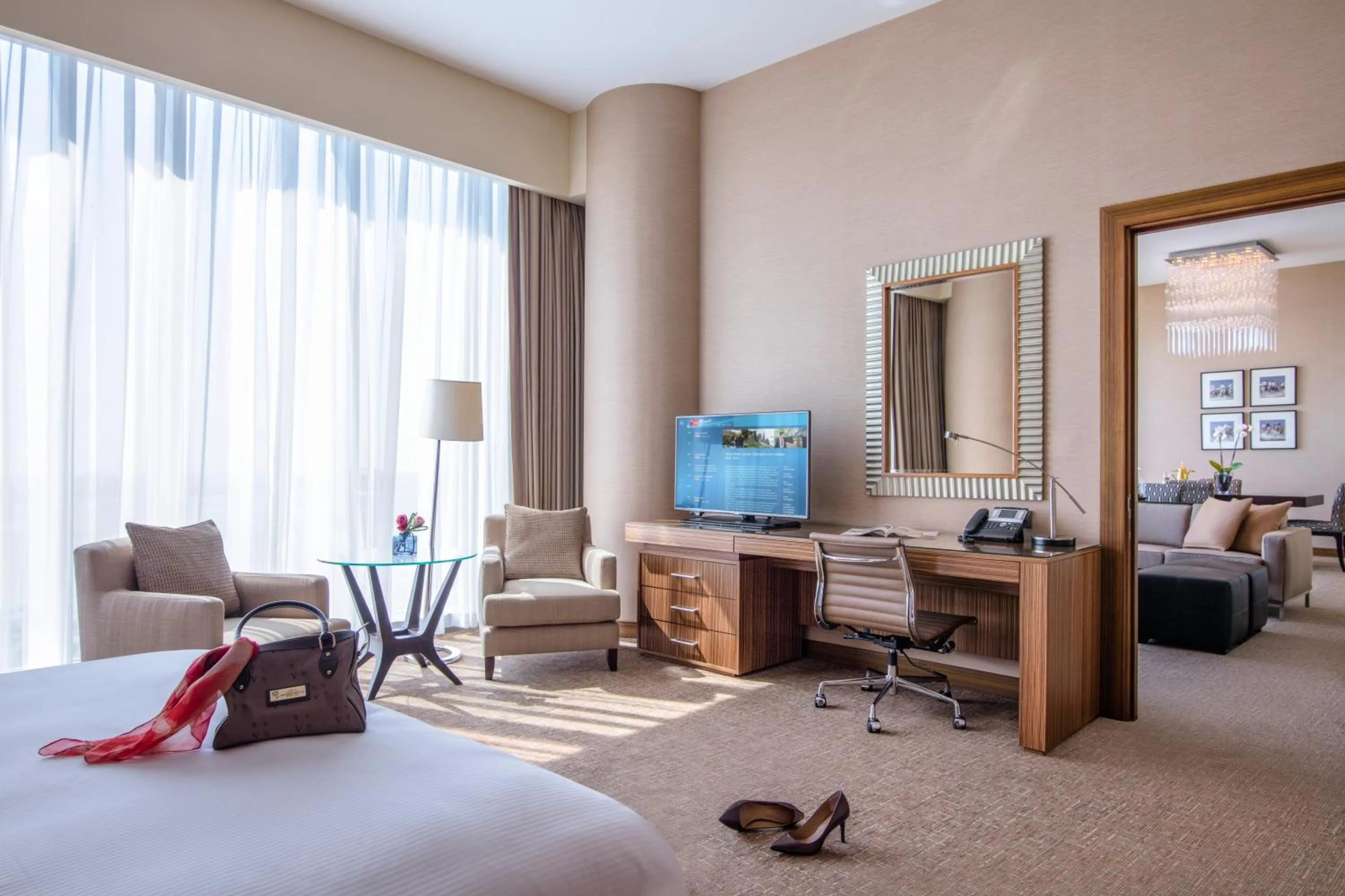 Bedroom, Bed in City Centre Rotana Doha