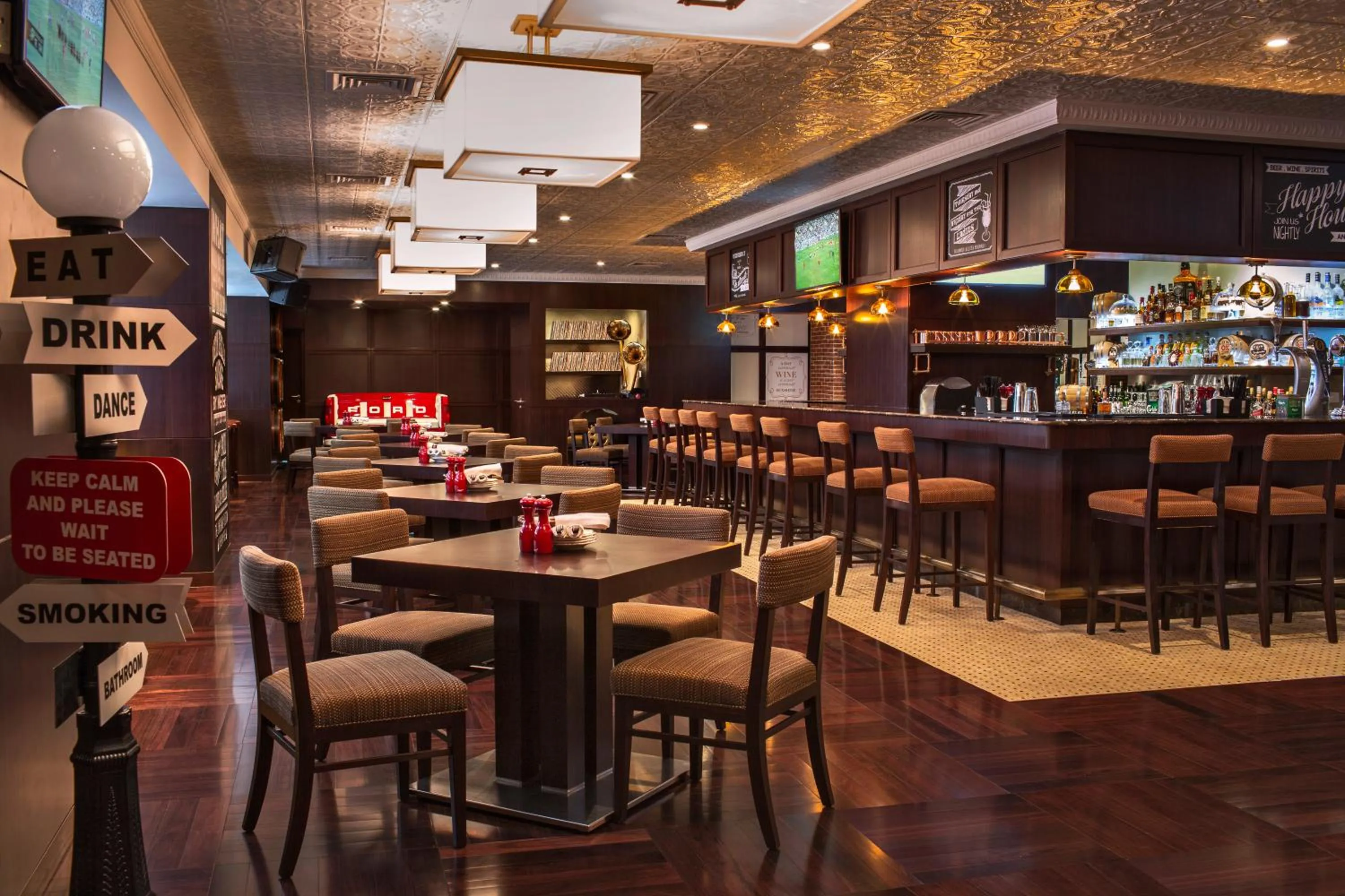 Restaurant/places to eat in City Centre Rotana Doha