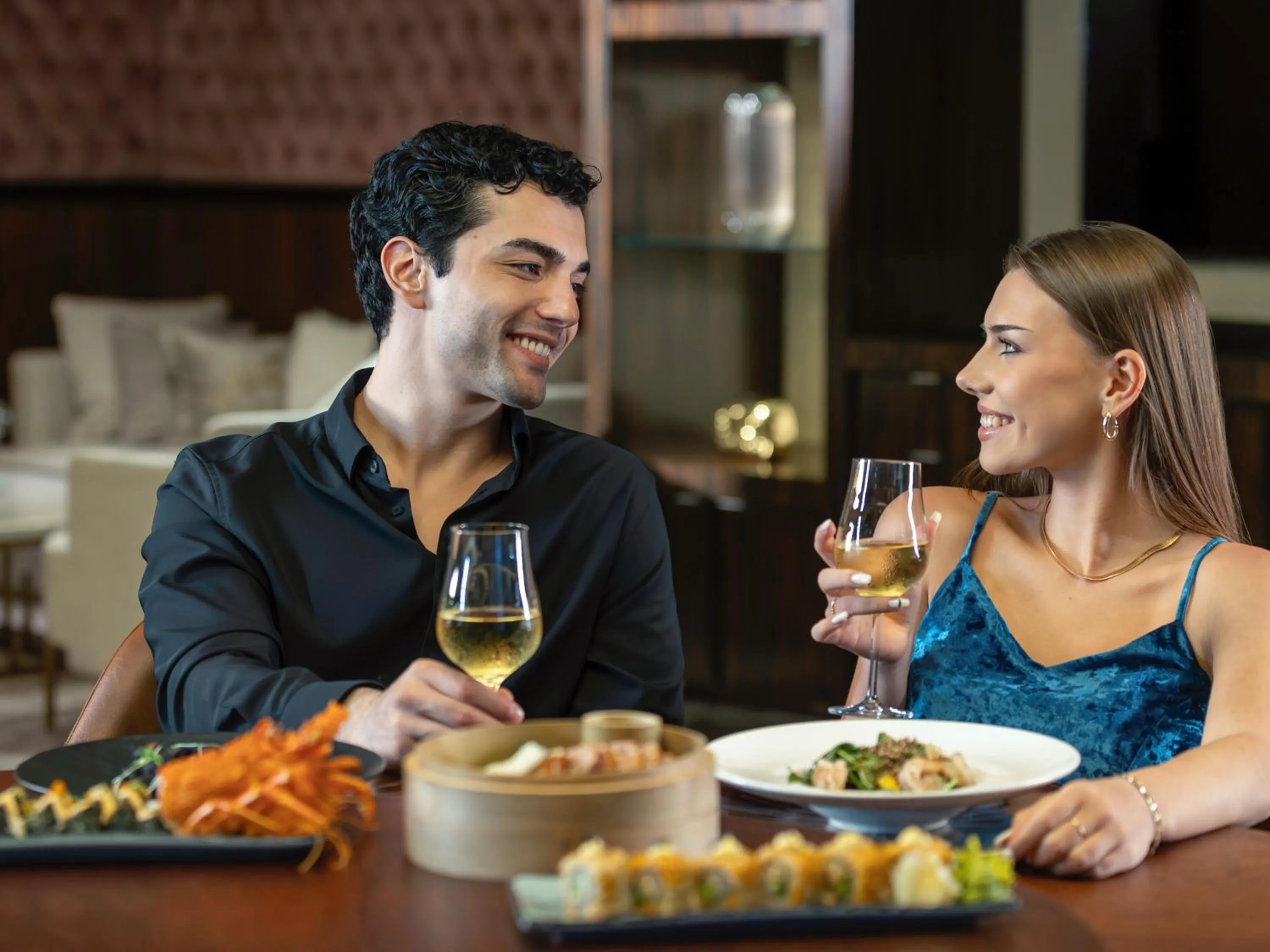 Restaurant/places to eat in City Centre Rotana Doha