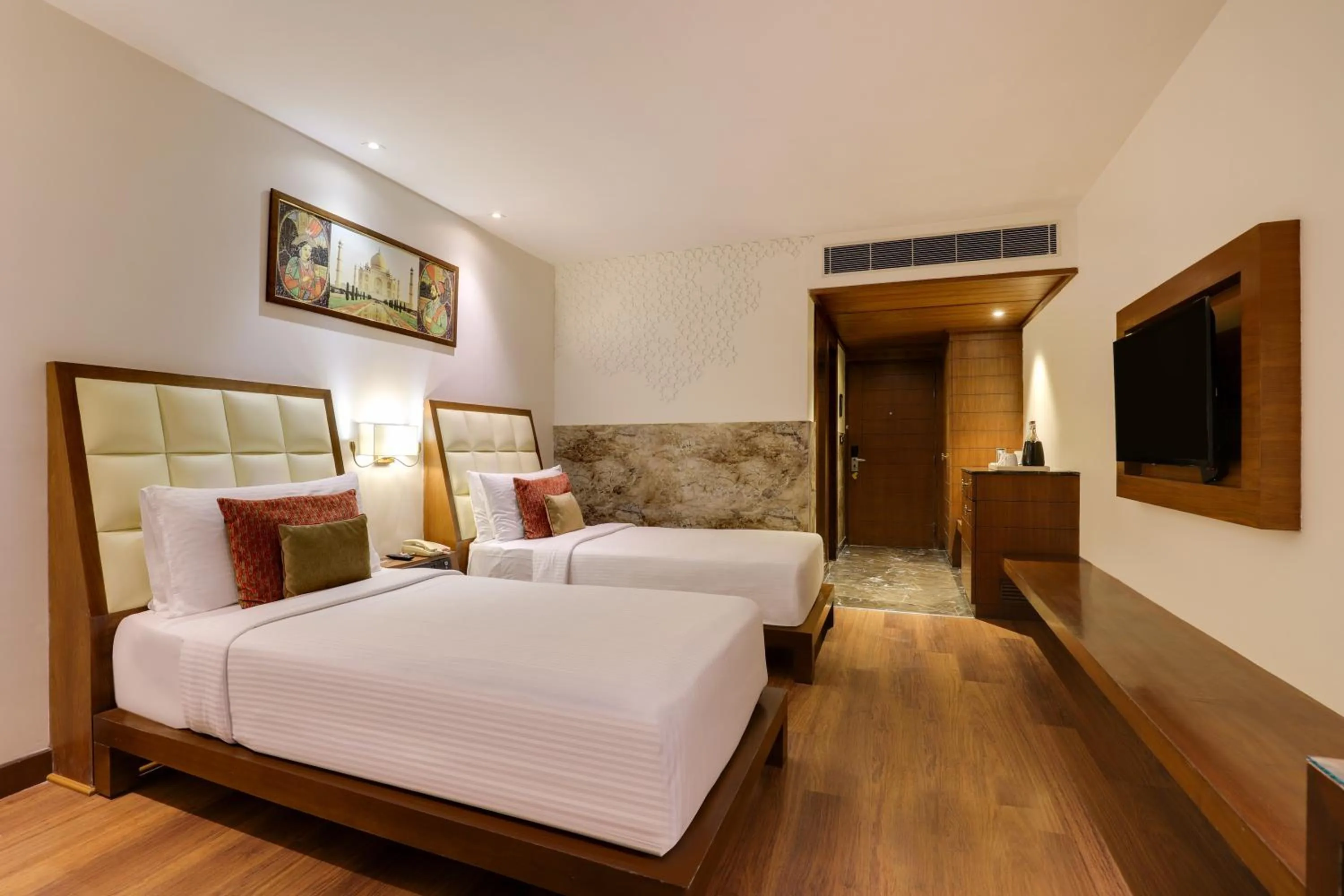 Bedroom, Bed in Saura Hotel, Agra - A Club Mahindra Associate