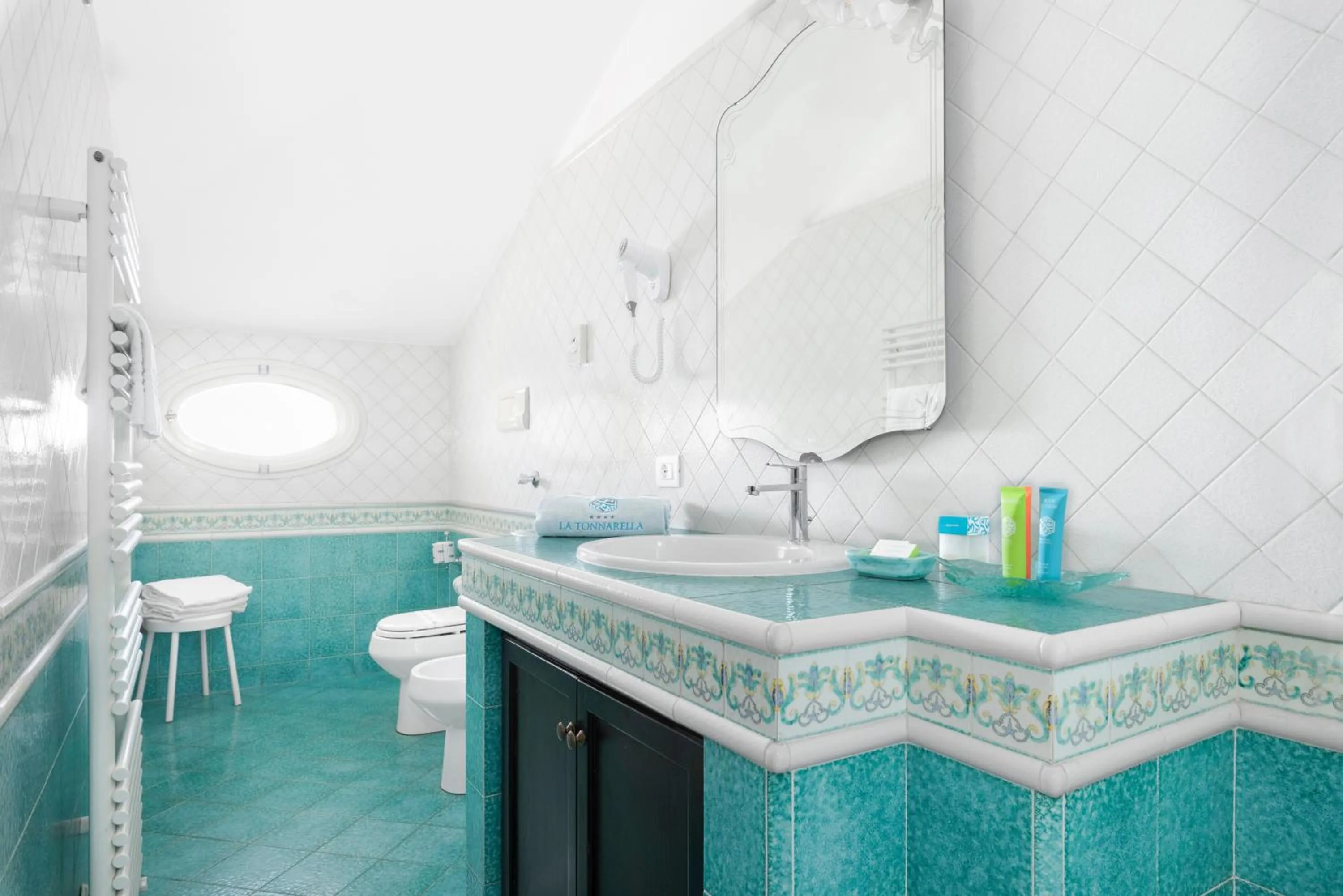 Toilet in Hotel La Tonnarella