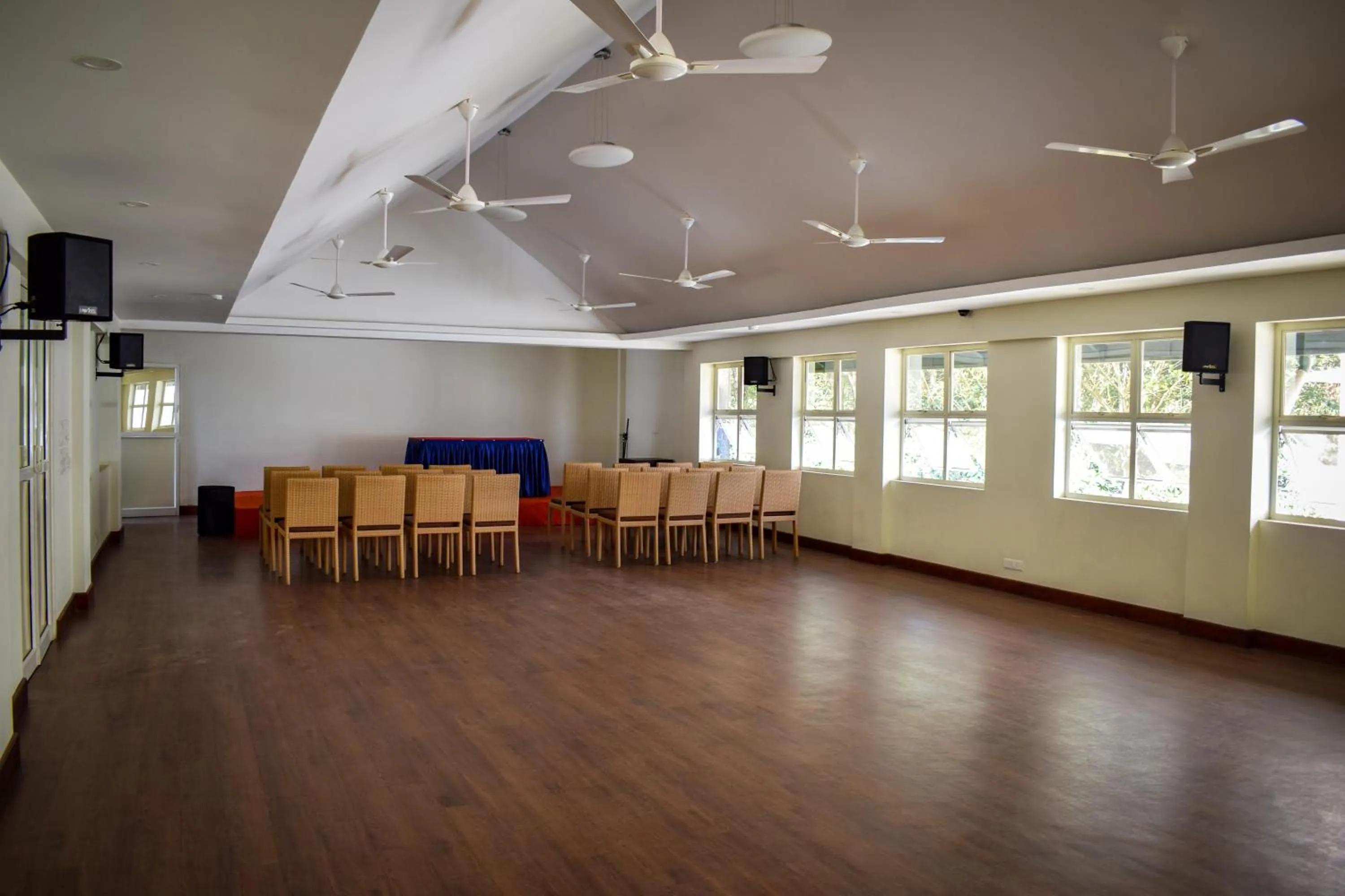 Meeting/conference room in Peppervine Hotel