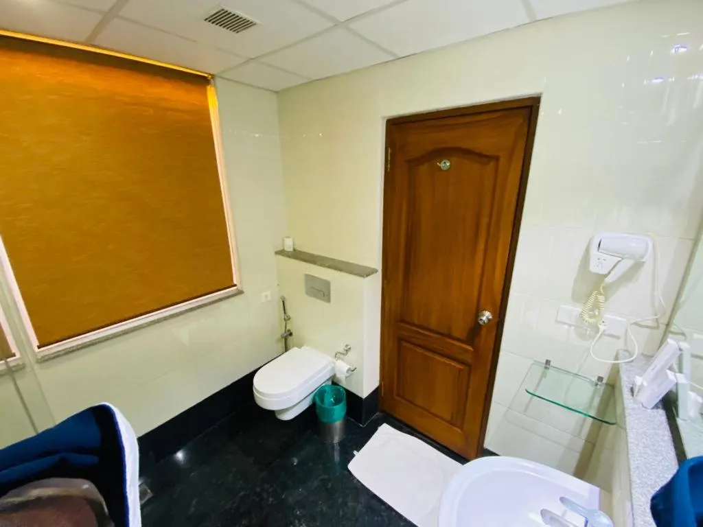 Bathroom in Peppervine Hotel