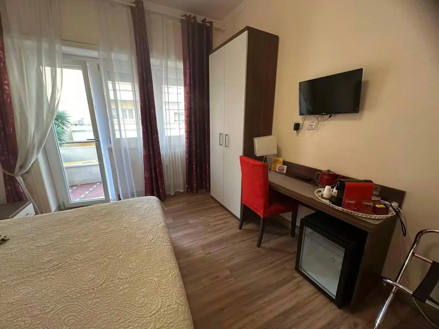 Bed in Vatican Golden Rooms