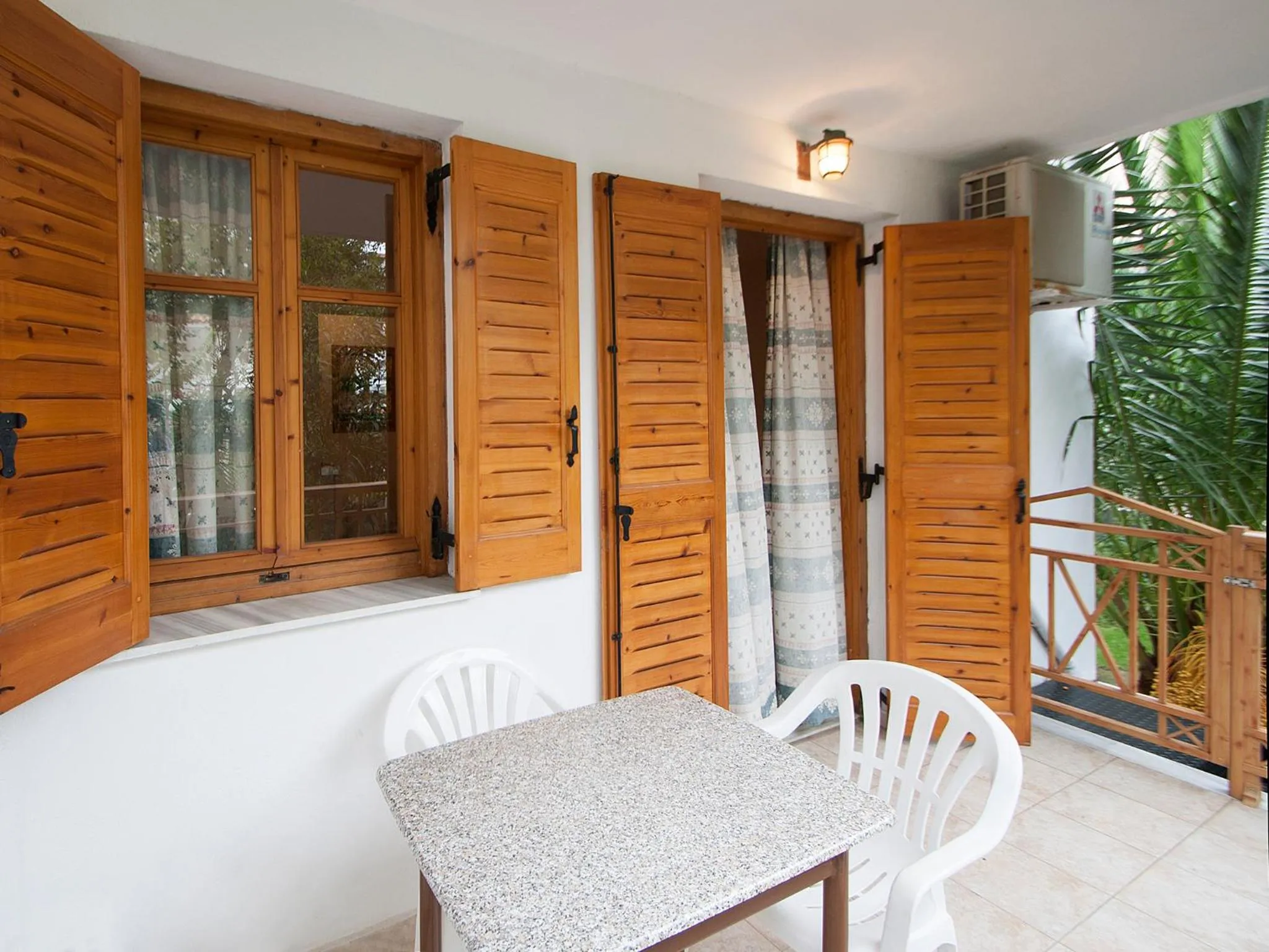 Balcony/Terrace, Dining Area in LAURA Skiathos