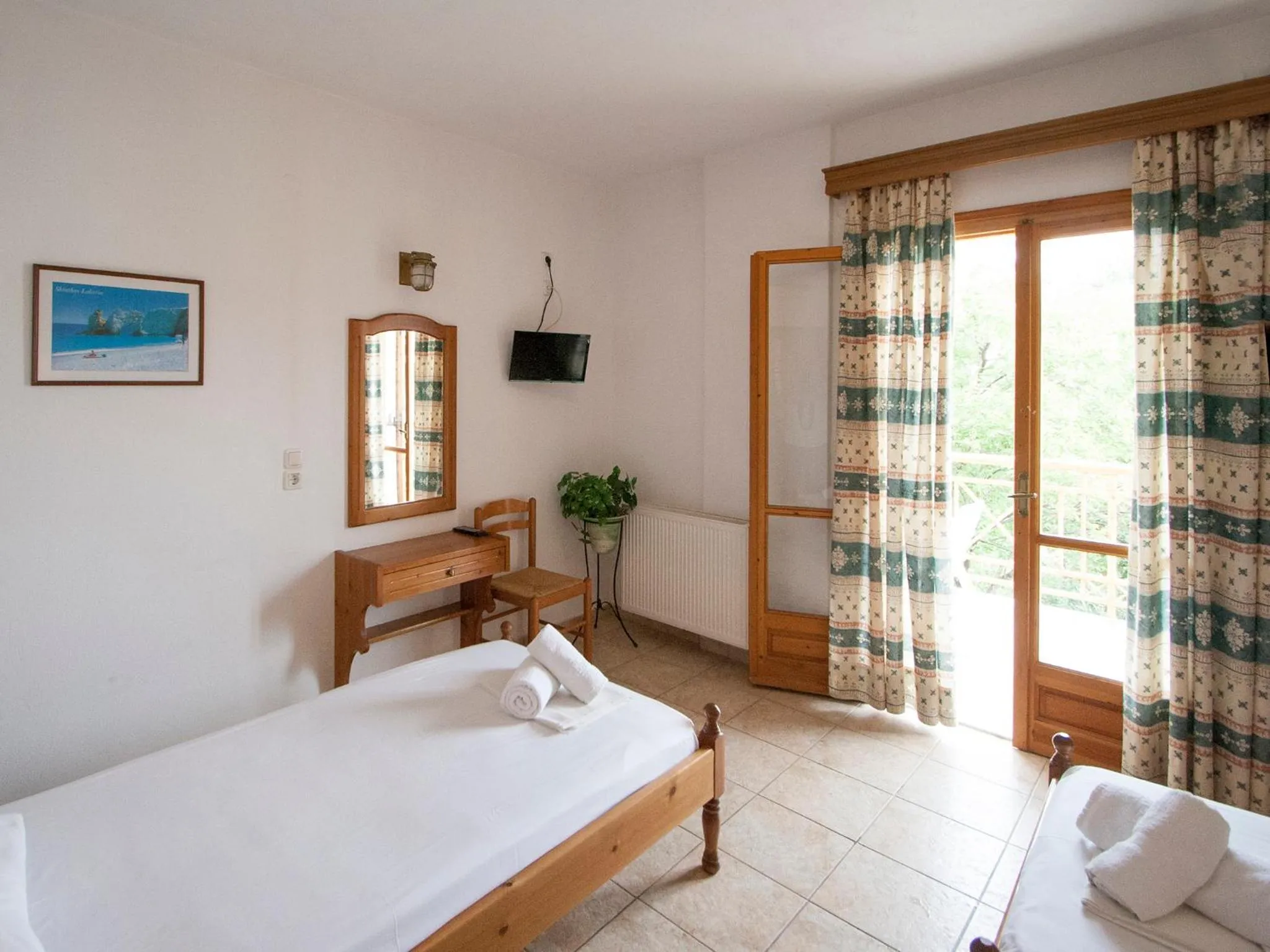 Bed in LAURA Skiathos