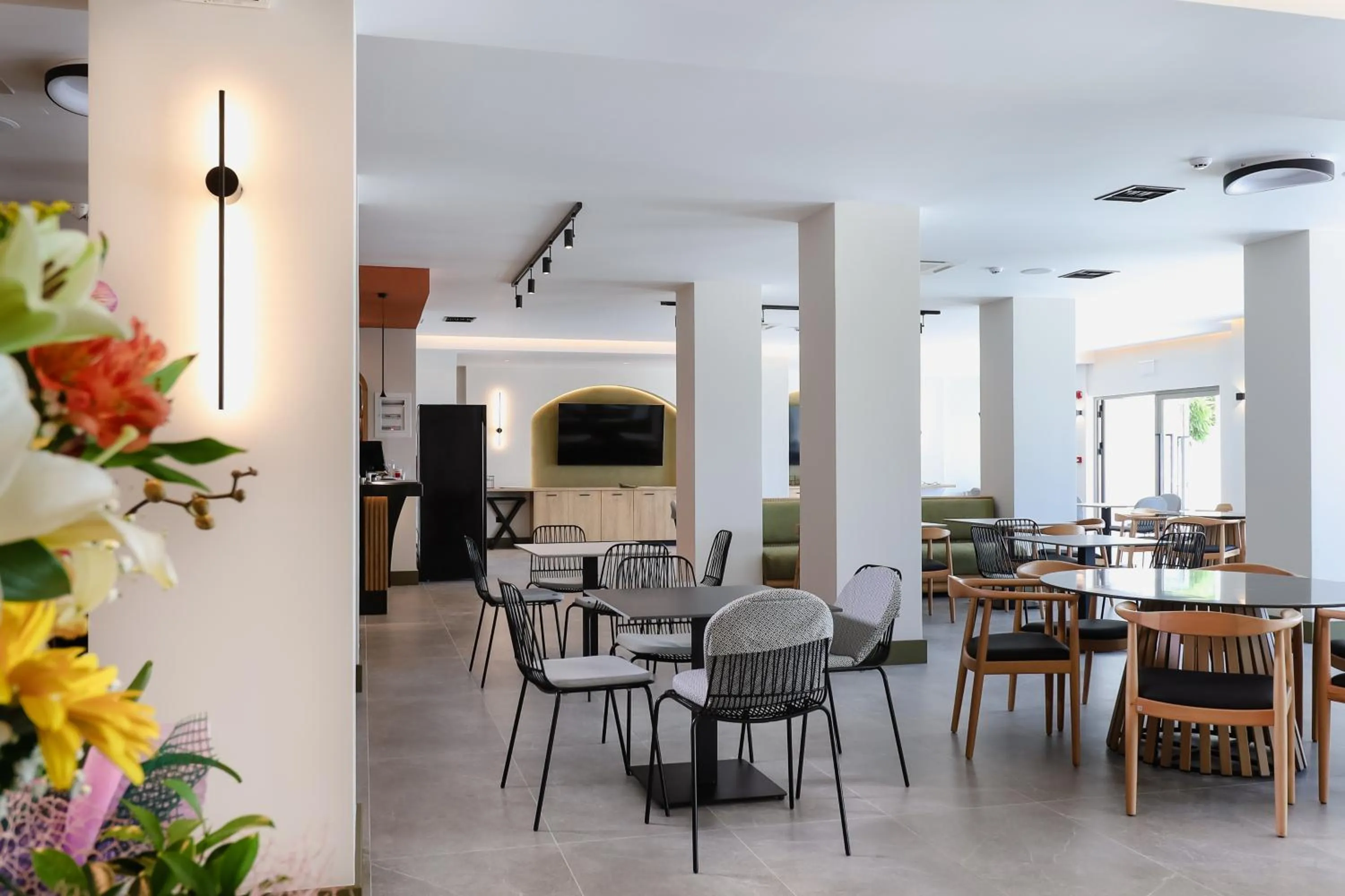 Restaurant/places to eat in LIMNI Boutique Experience Evia