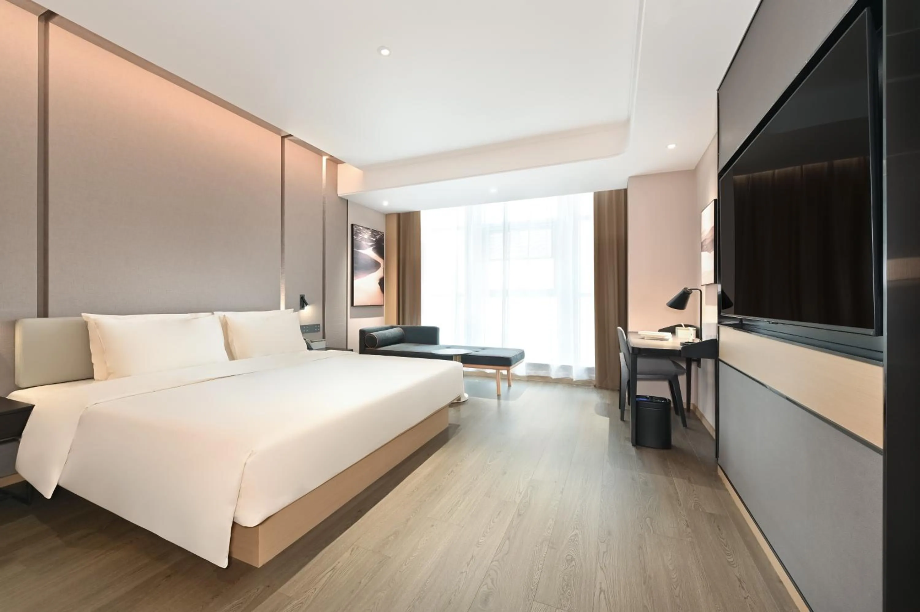 Bed in Atour Hotel Qinhuangdao Railway Station Beigang Street