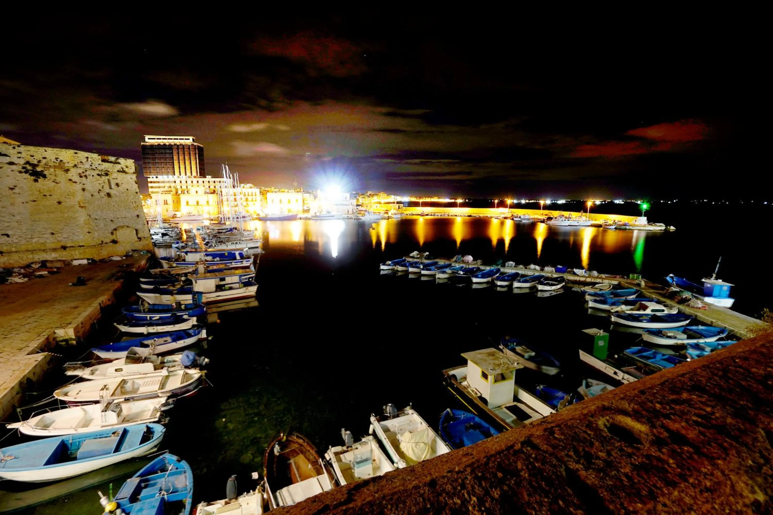 Nearby landmark in Elamar Rooms & Apartment