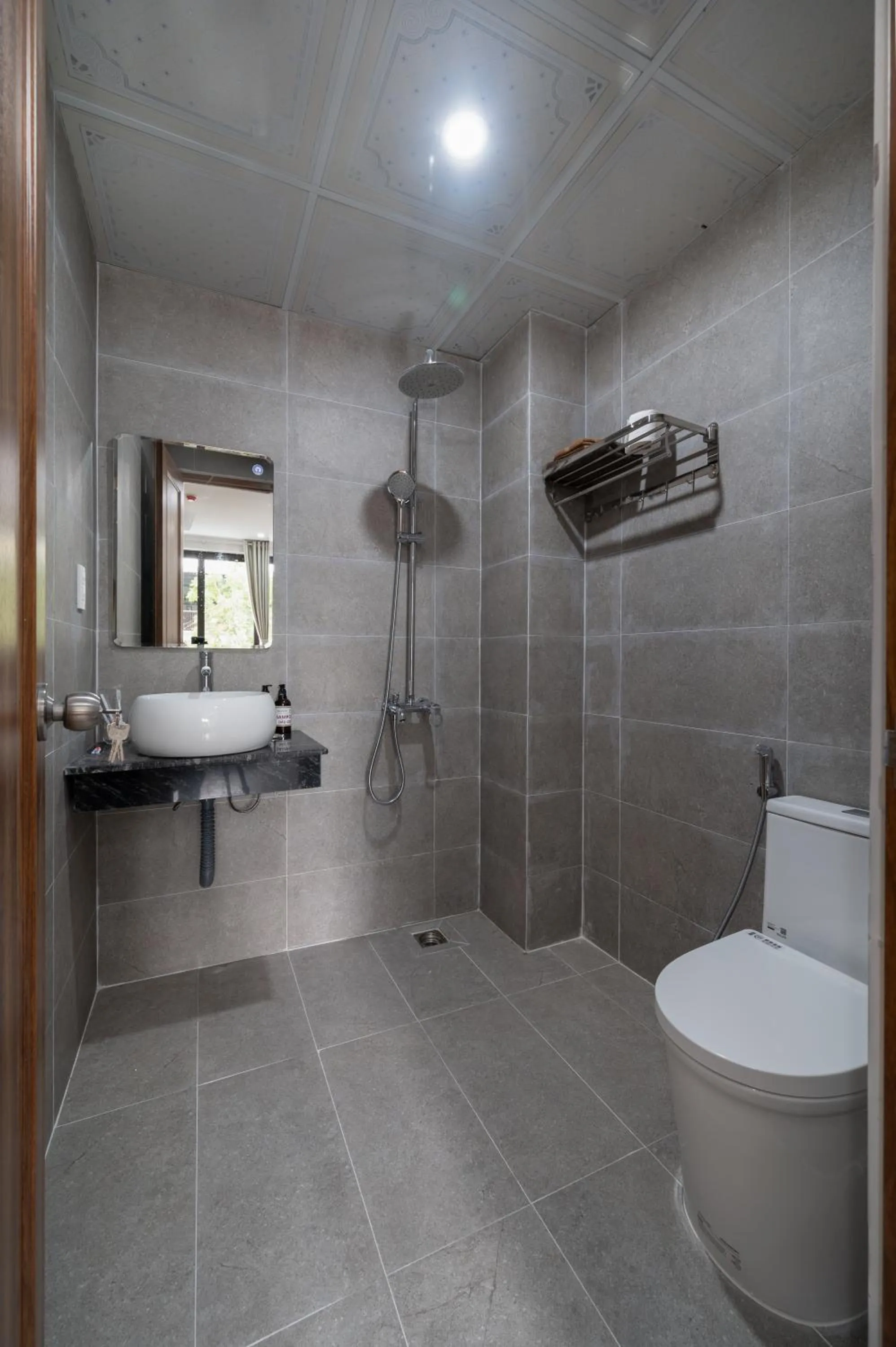 Shower in Saluton House