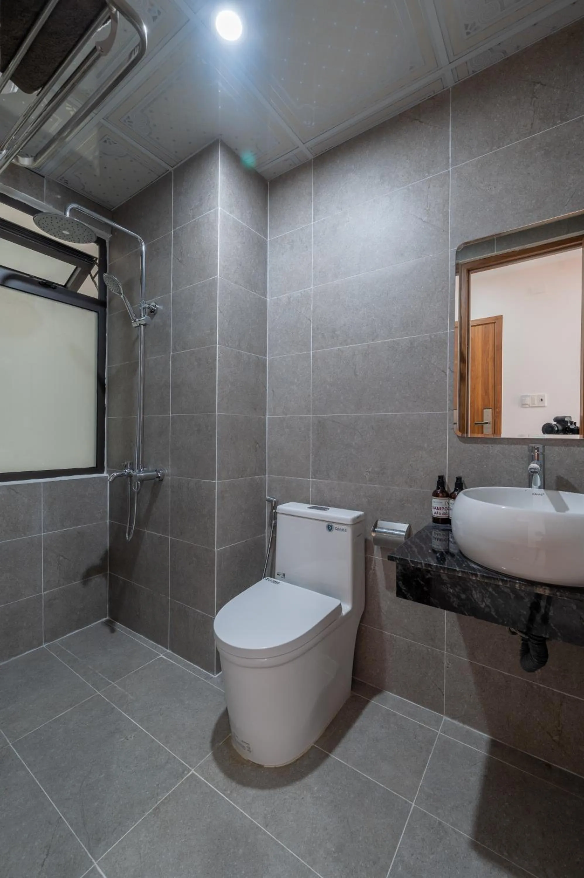 Shower in Saluton House