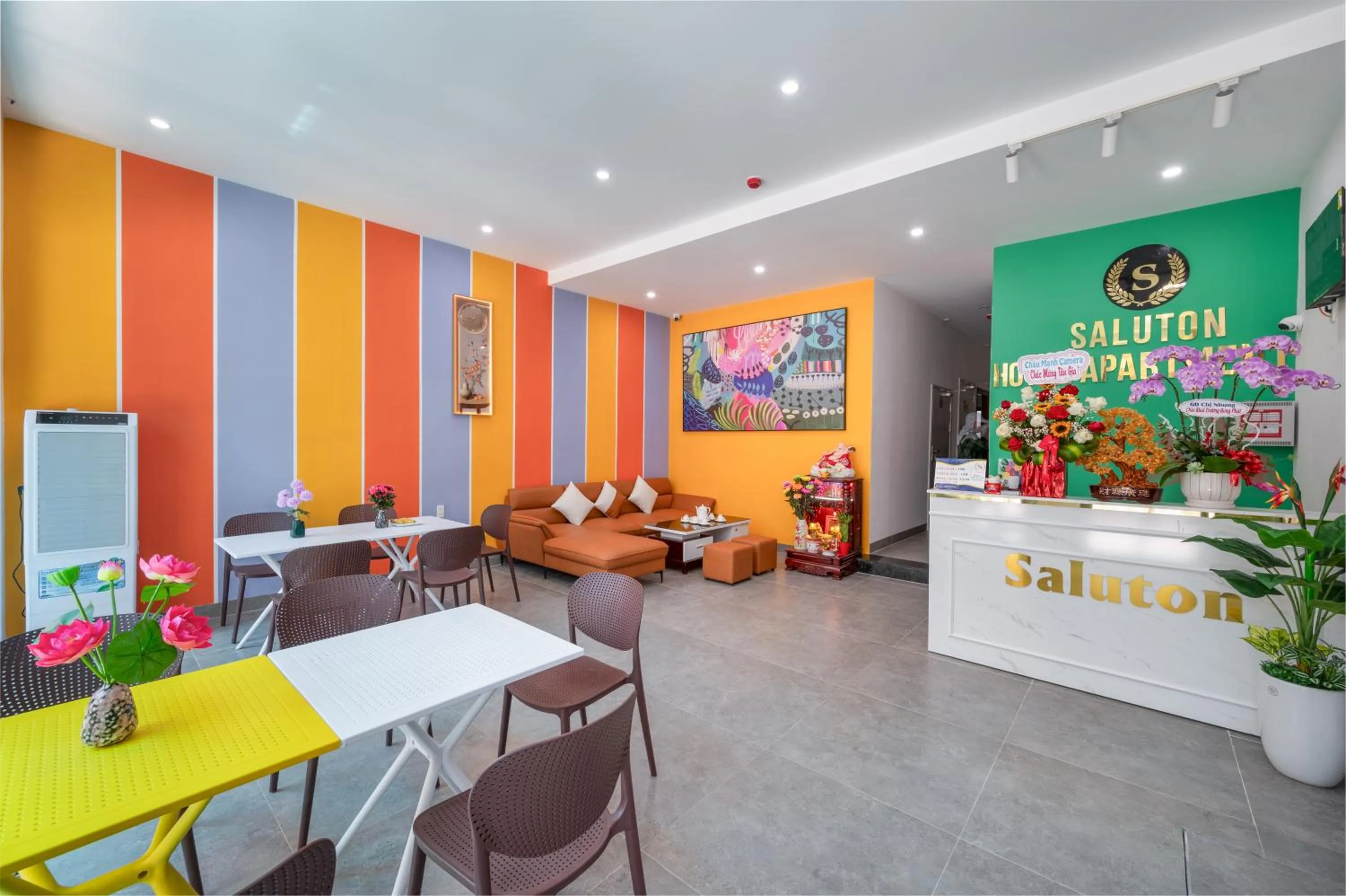 Property building in Saluton House