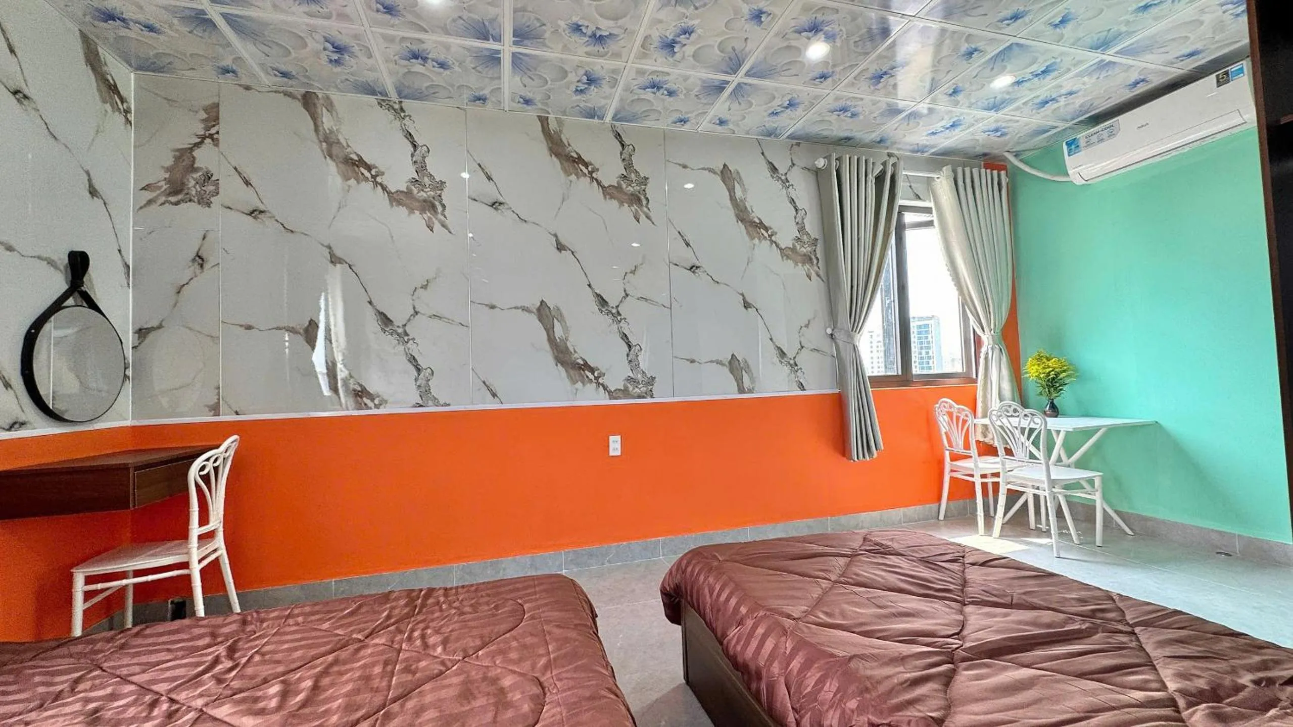 Bed in Saluton House