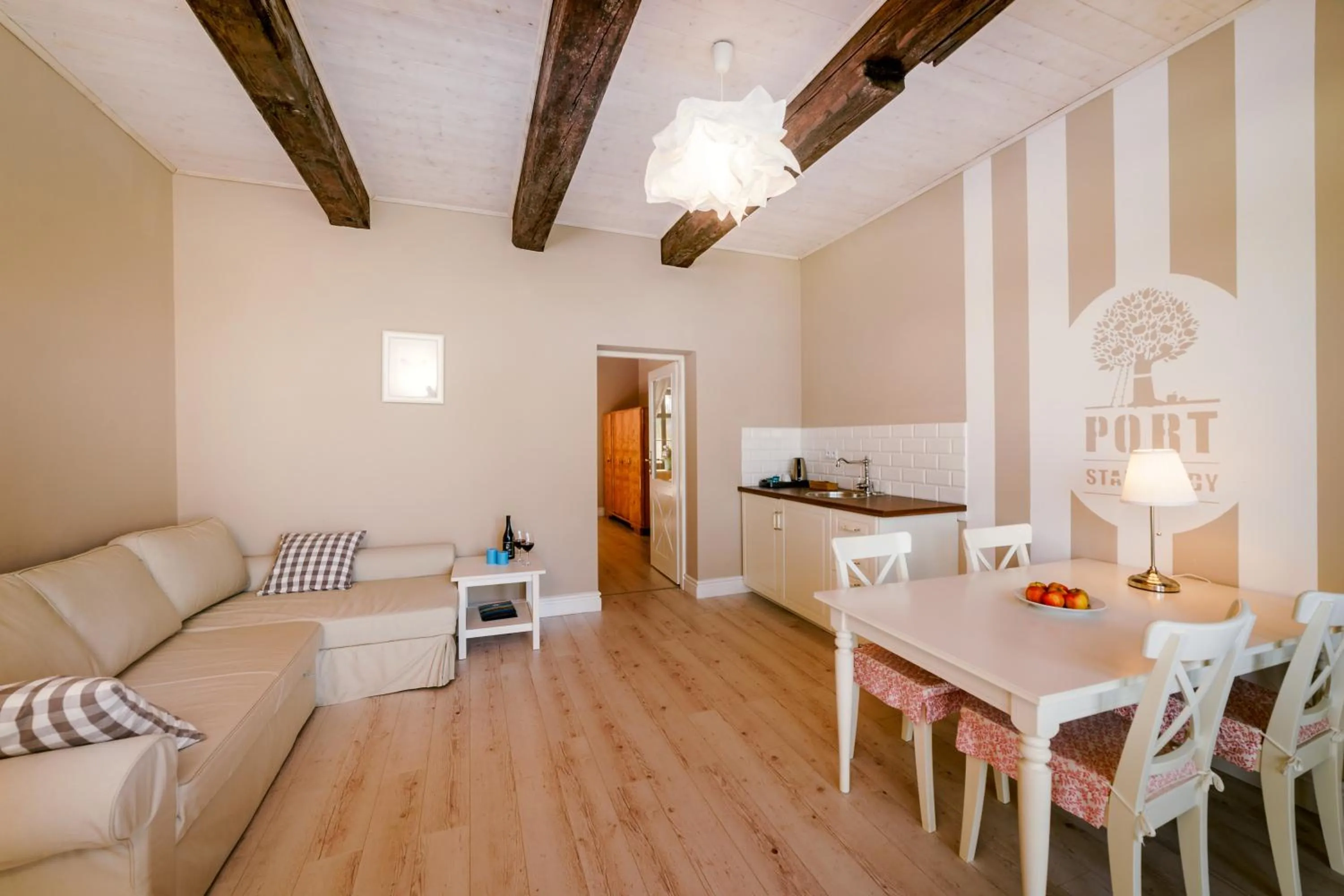 Kitchen or kitchenette in Stare Sady Chillout Rooms "Pod Jabłoniami"