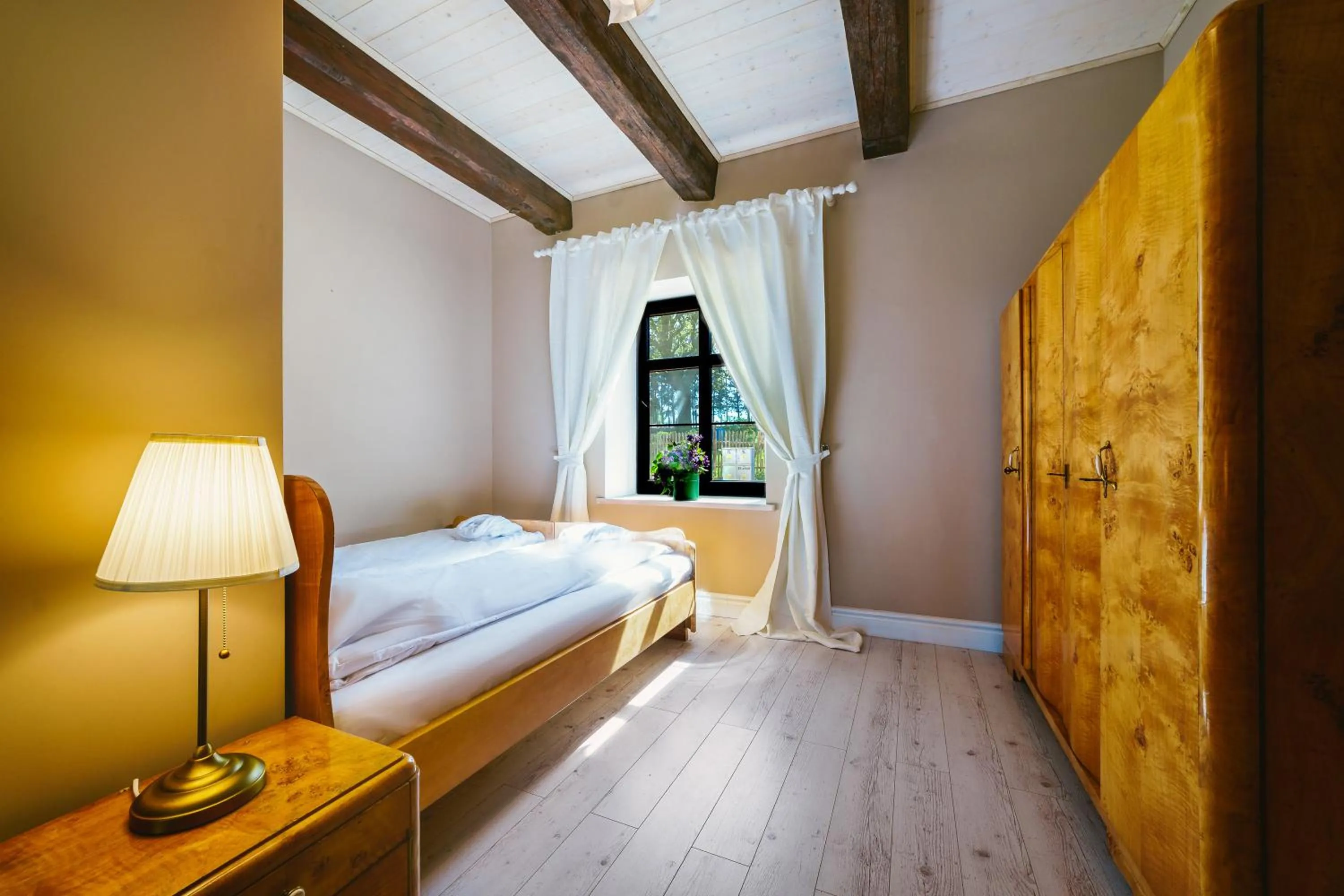 Bed in Stare Sady Chillout Rooms "Pod Jabłoniami"