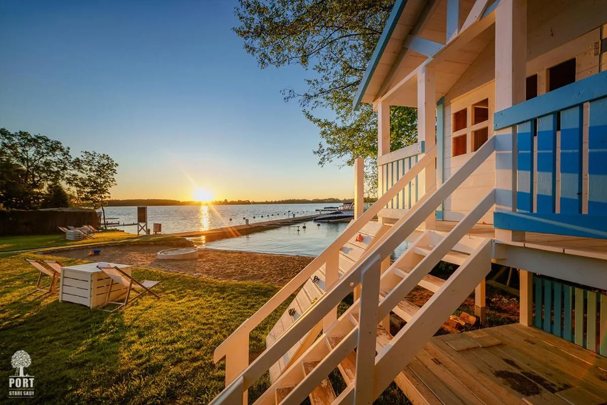 Property building in Stare Sady Chillout Rooms "Pod Jabłoniami"