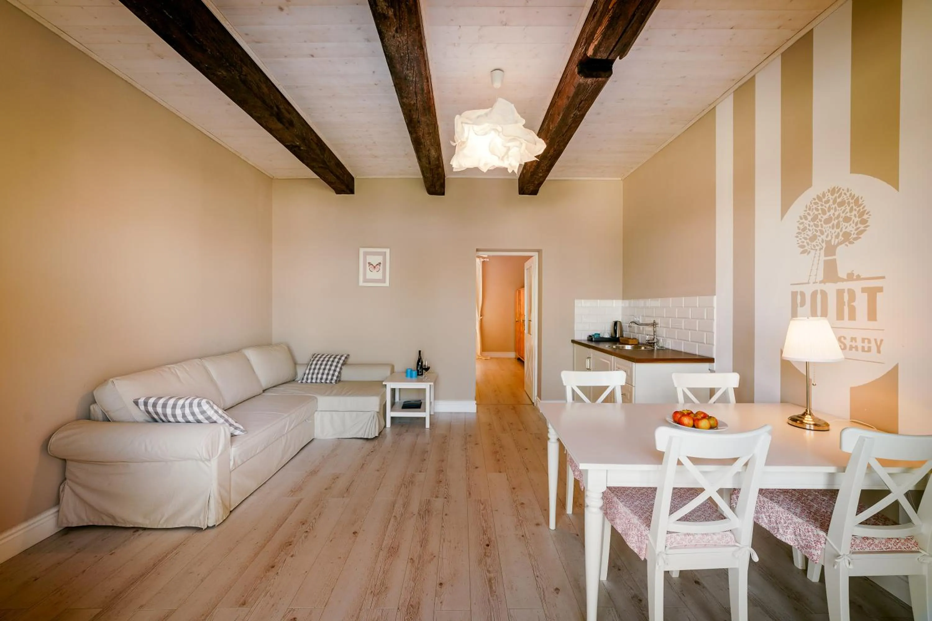 Kitchen or kitchenette in Stare Sady Chillout Rooms "Pod Jabłoniami"