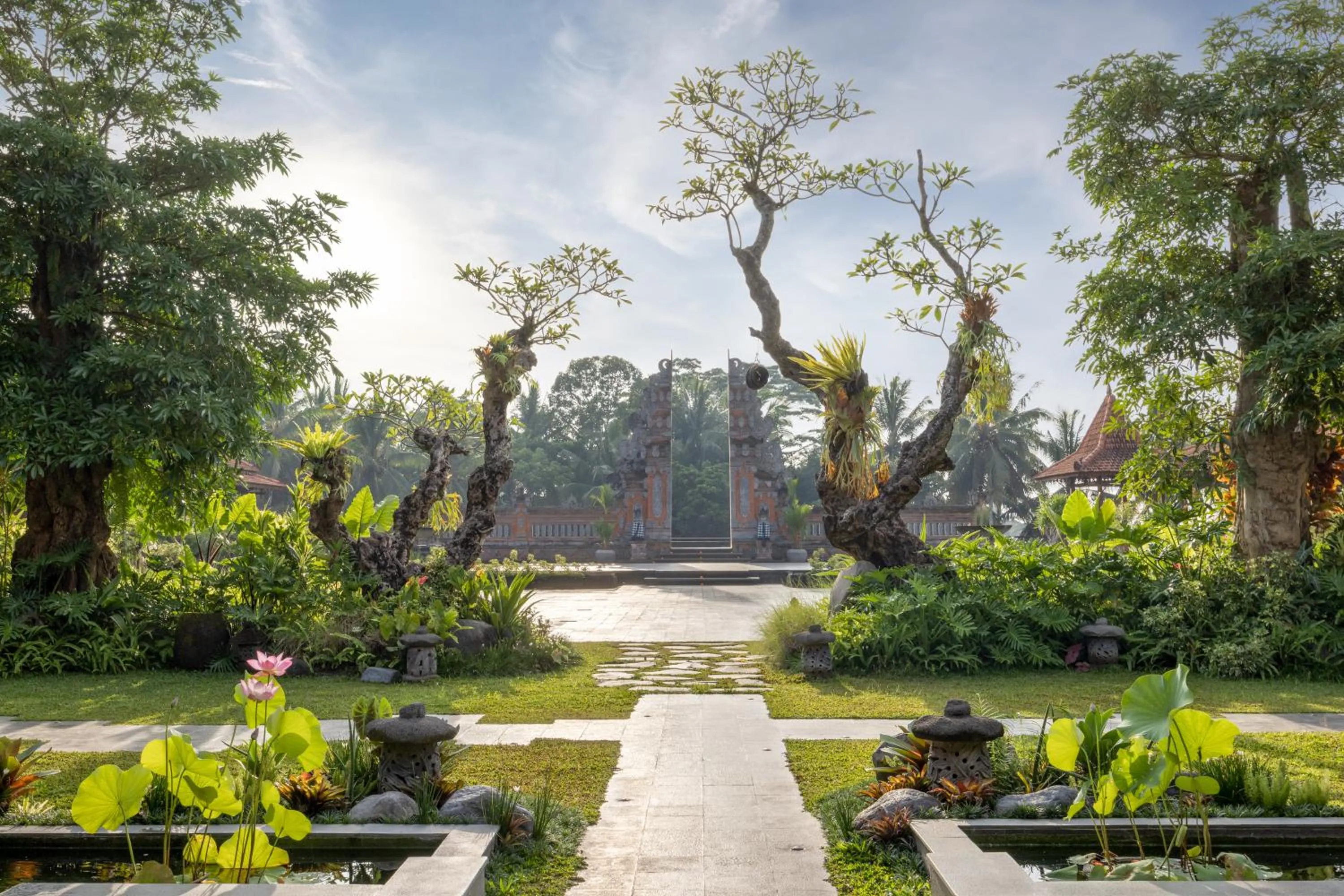 Garden view in Anumana De Suite