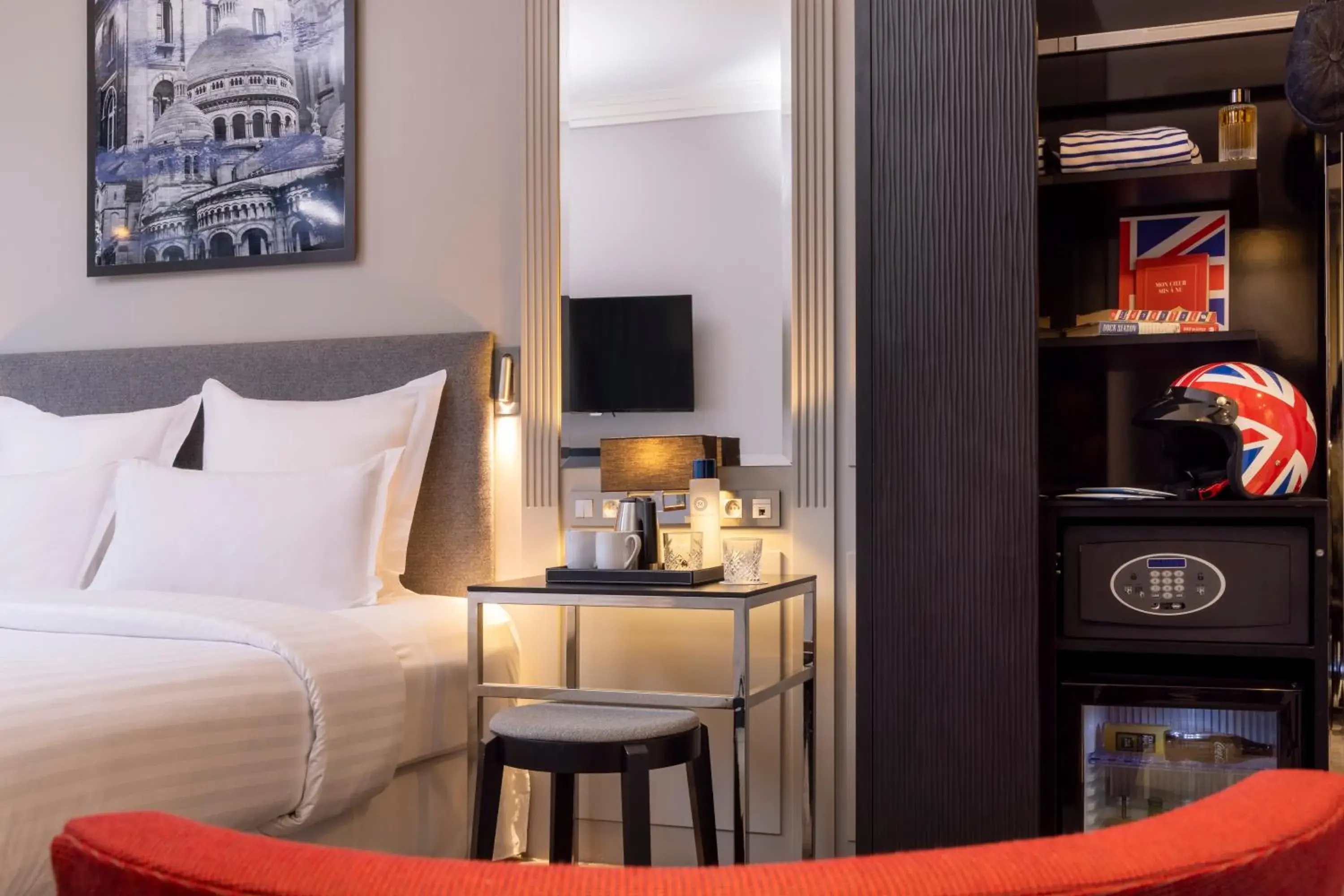 Adjoining Rooms in Les Matins de Paris & Spa Adjoining Rooms in Les Matins de Paris & Spa