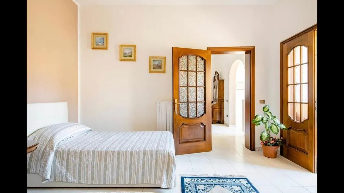 Bed in B&B Maison Rosetta IUN-E4948