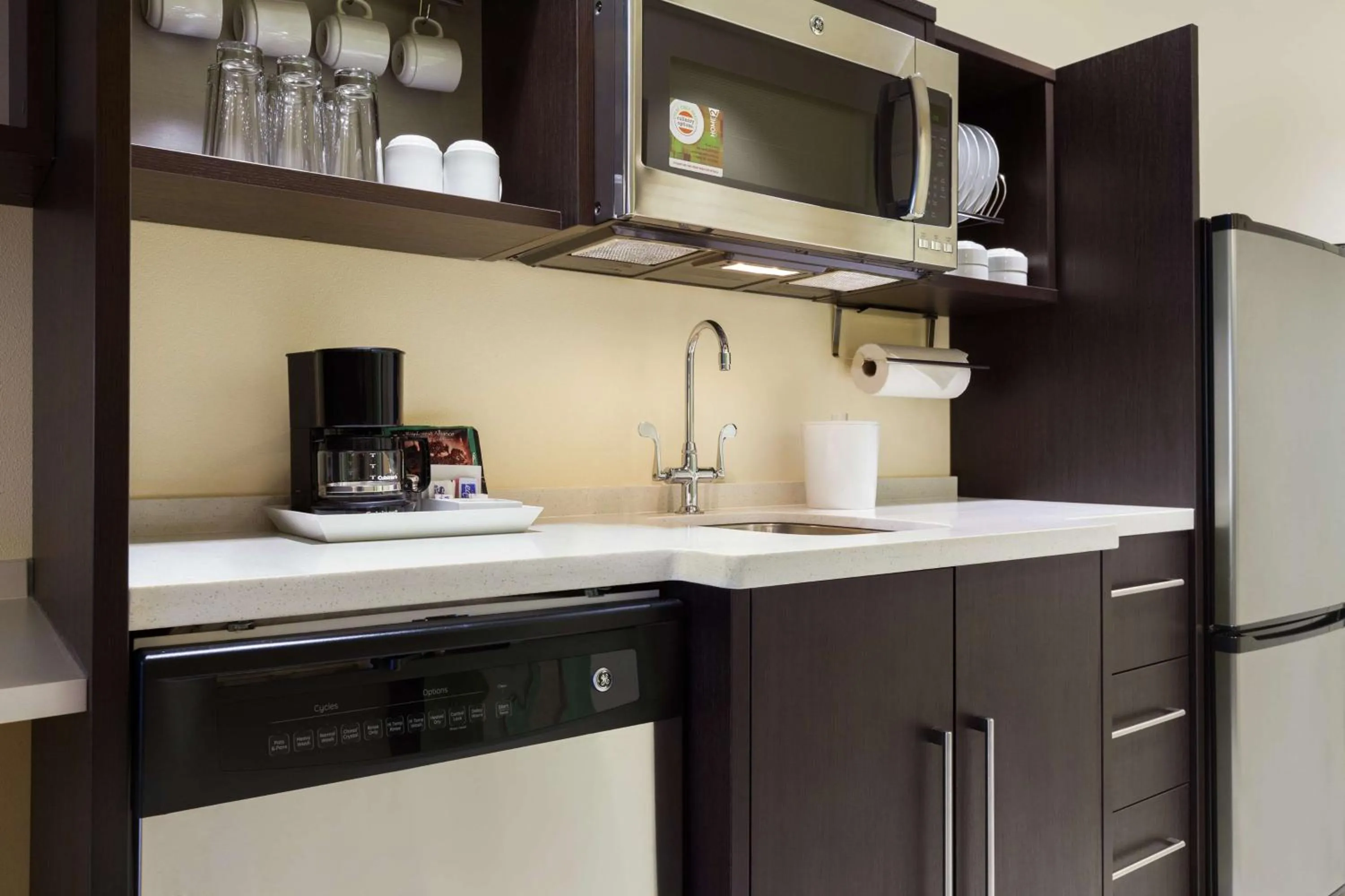 Kitchen or kitchenette in Home2 Suites by Hilton San Angelo