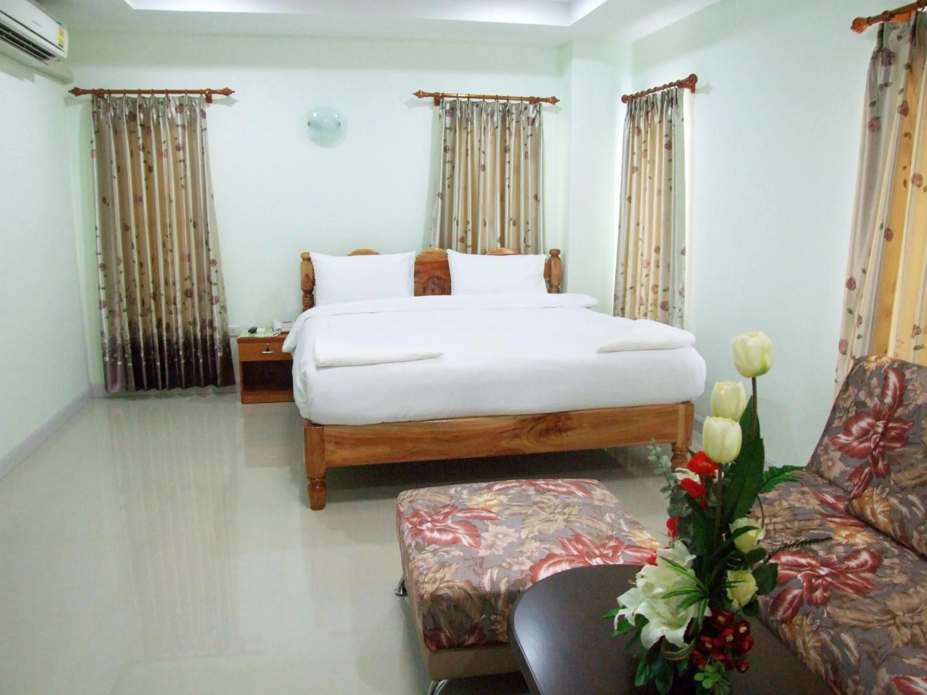 Bed in Ruan Rim Nam