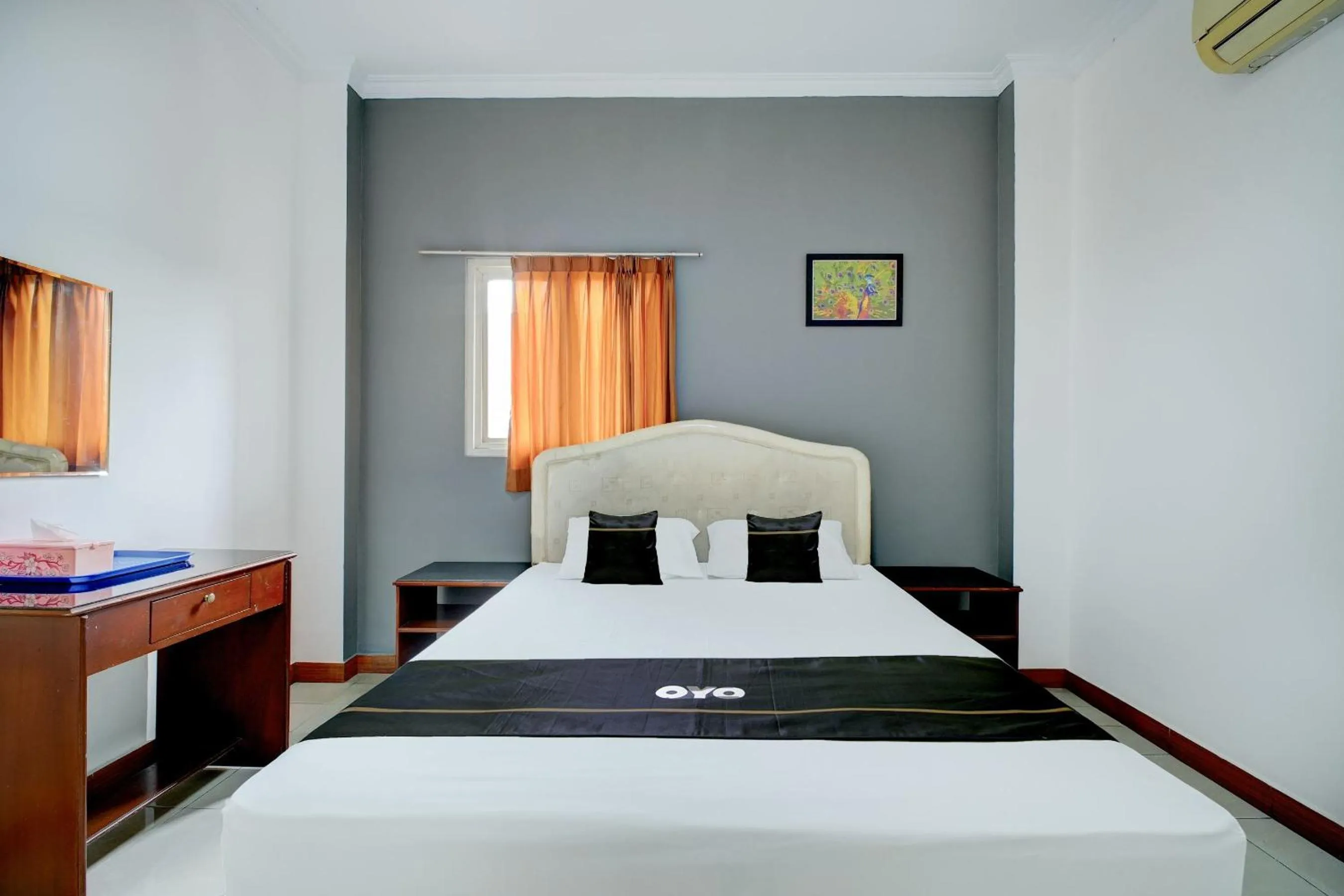Photo of the whole room, Bed in Hotel O Depok near Bhayangkara BRIMOB Hospital Formerly Hotel Mutiara Kelapa Dua Depok