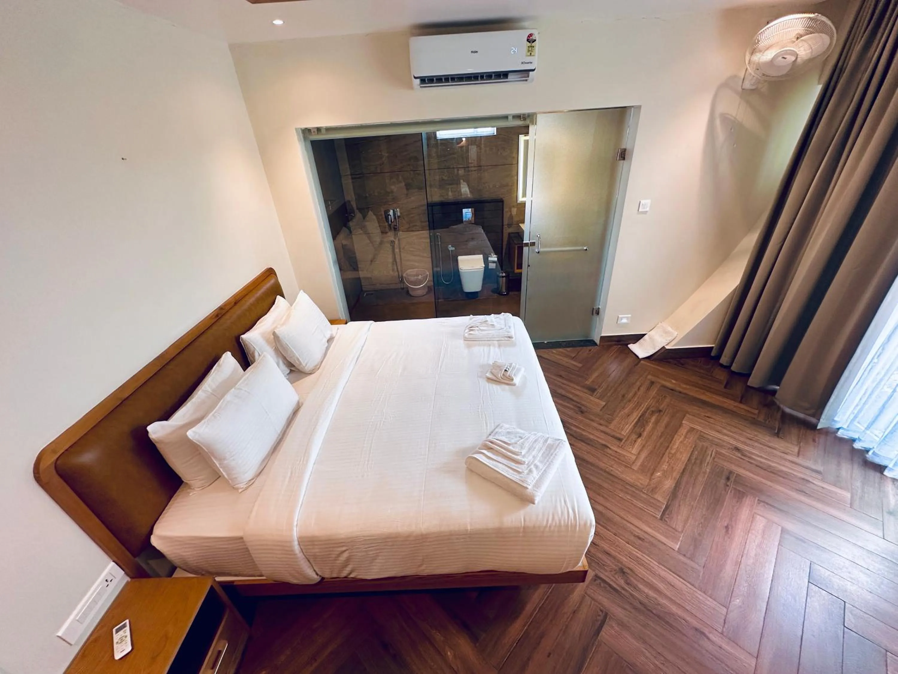 Bed in Talenresort Vythiri Villas