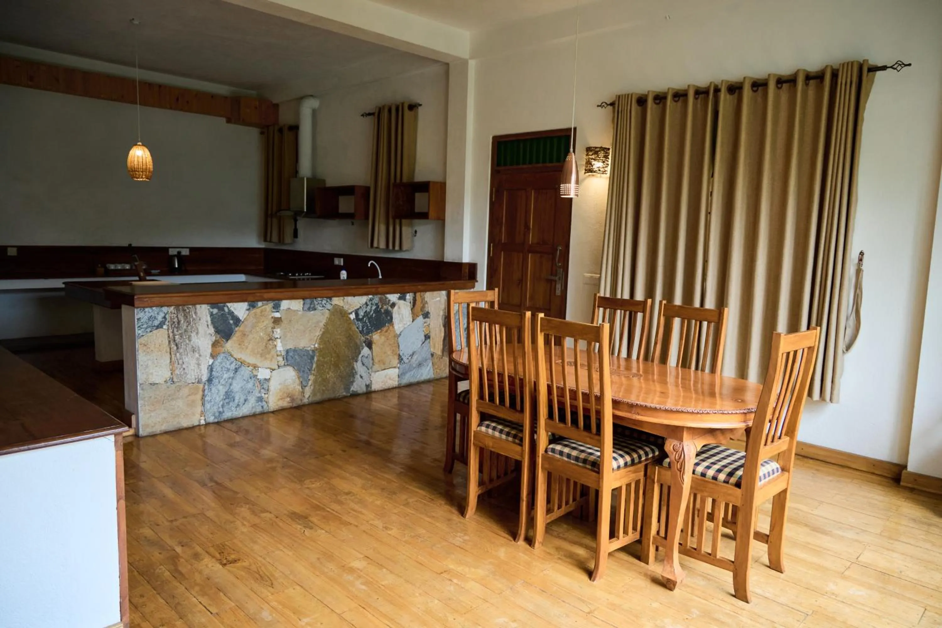 Dining area in Zion View Ella Green Retreat