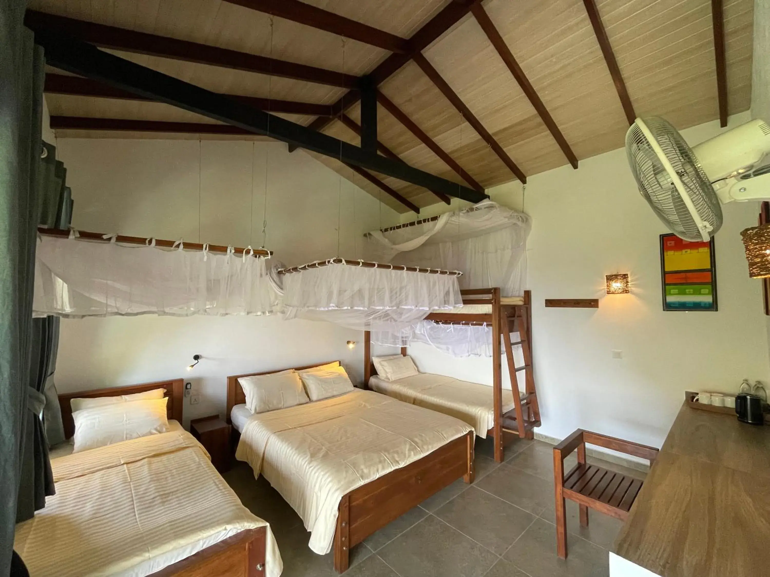 Family room 03 mountain view in Zion View Ella Green Retreat Family room 03 mountain view in Zion View Ella Green Retreat