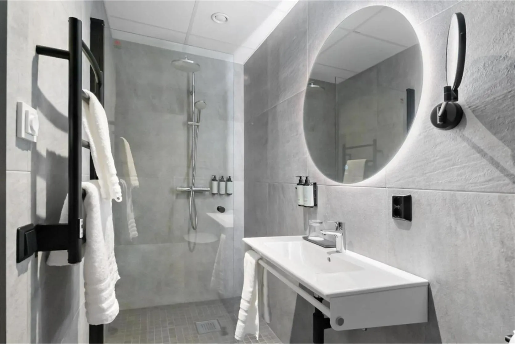Shower in Hotel Riverside Avesta, BW Signature Collection