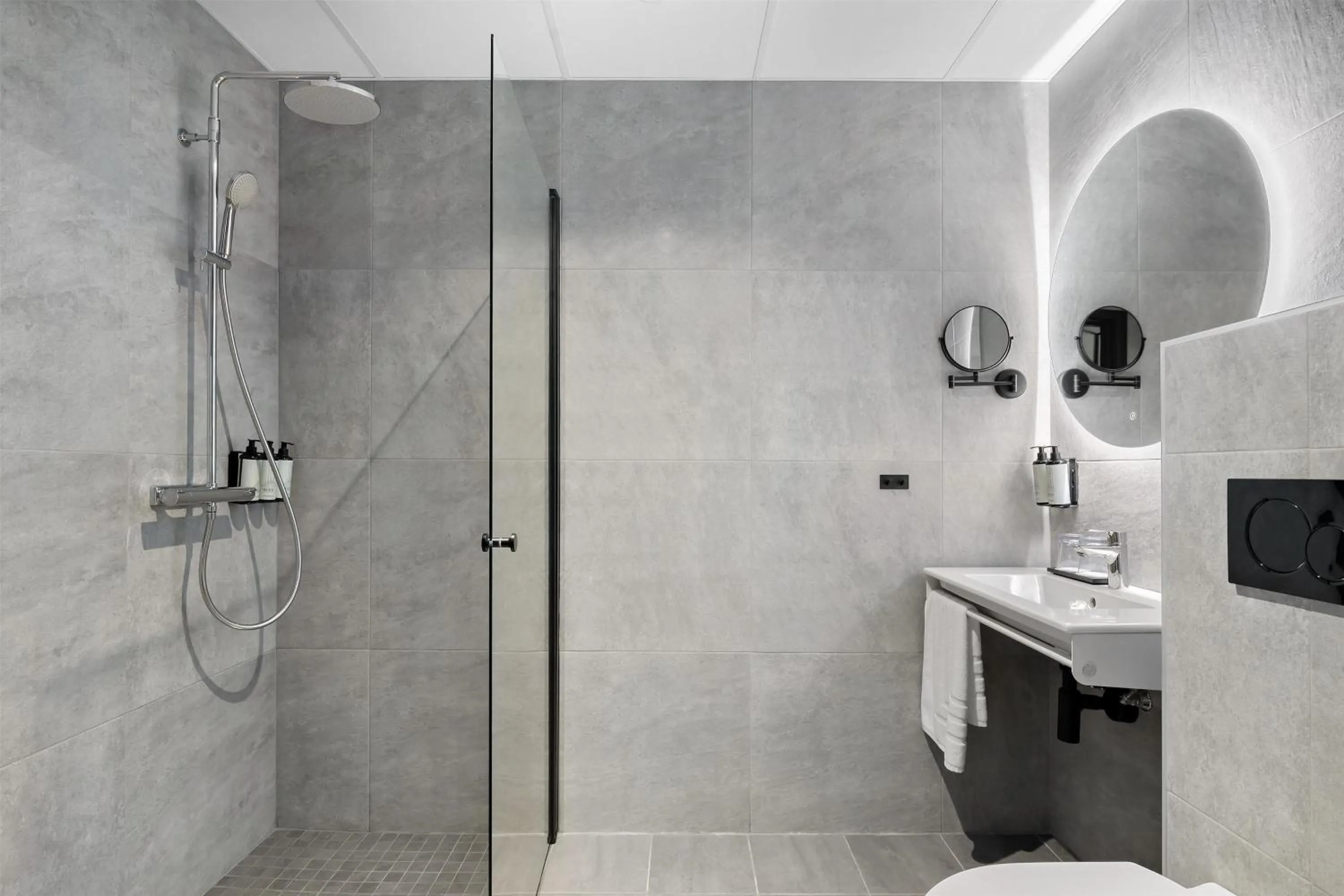 Bathroom in Hotel Riverside Avesta, BW Signature Collection