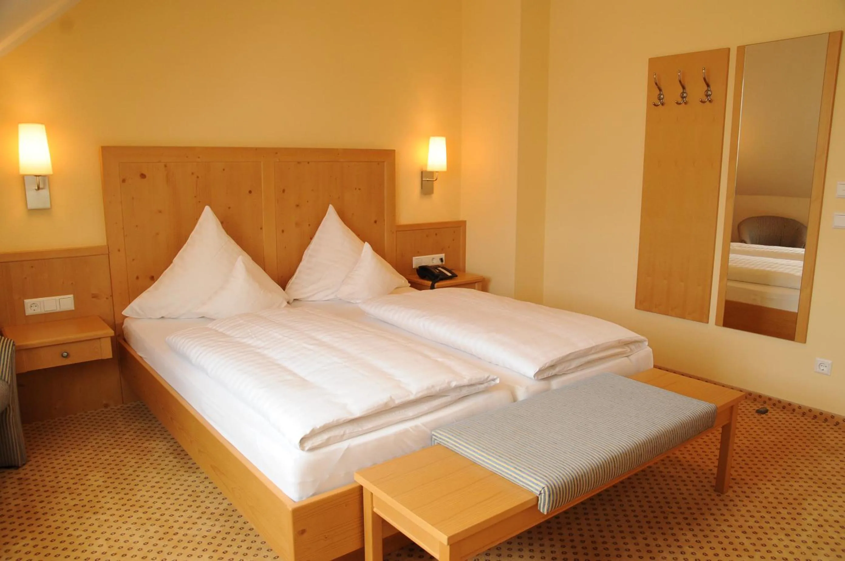 Bed in Beierleins Hotel & Catering GMBH