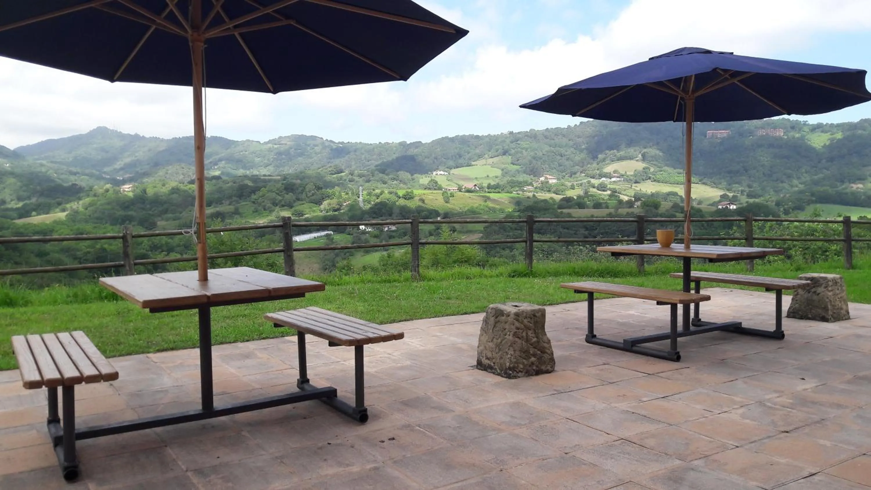 Garden in Kanpoeder - Adults Only