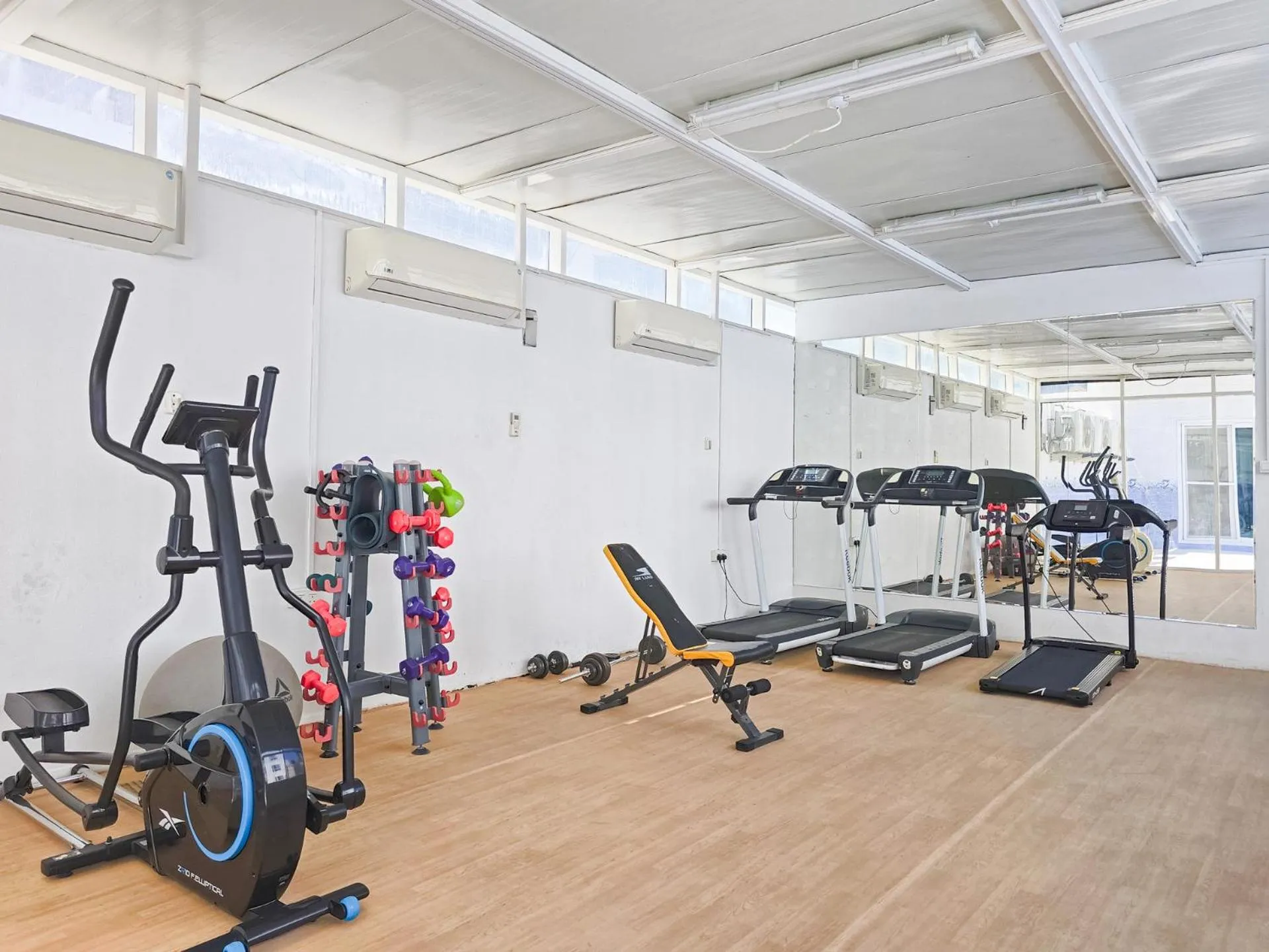 Fitness centre/facilities in MK Residence JVC