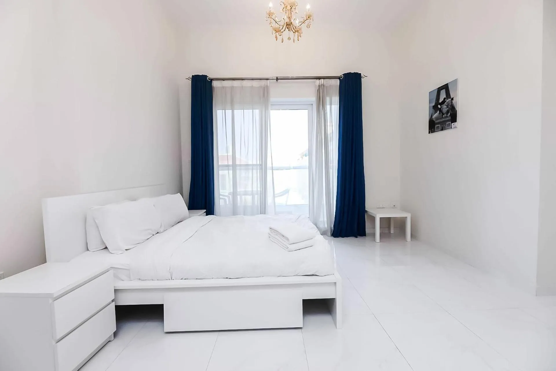 Bed in MK Residence JVC