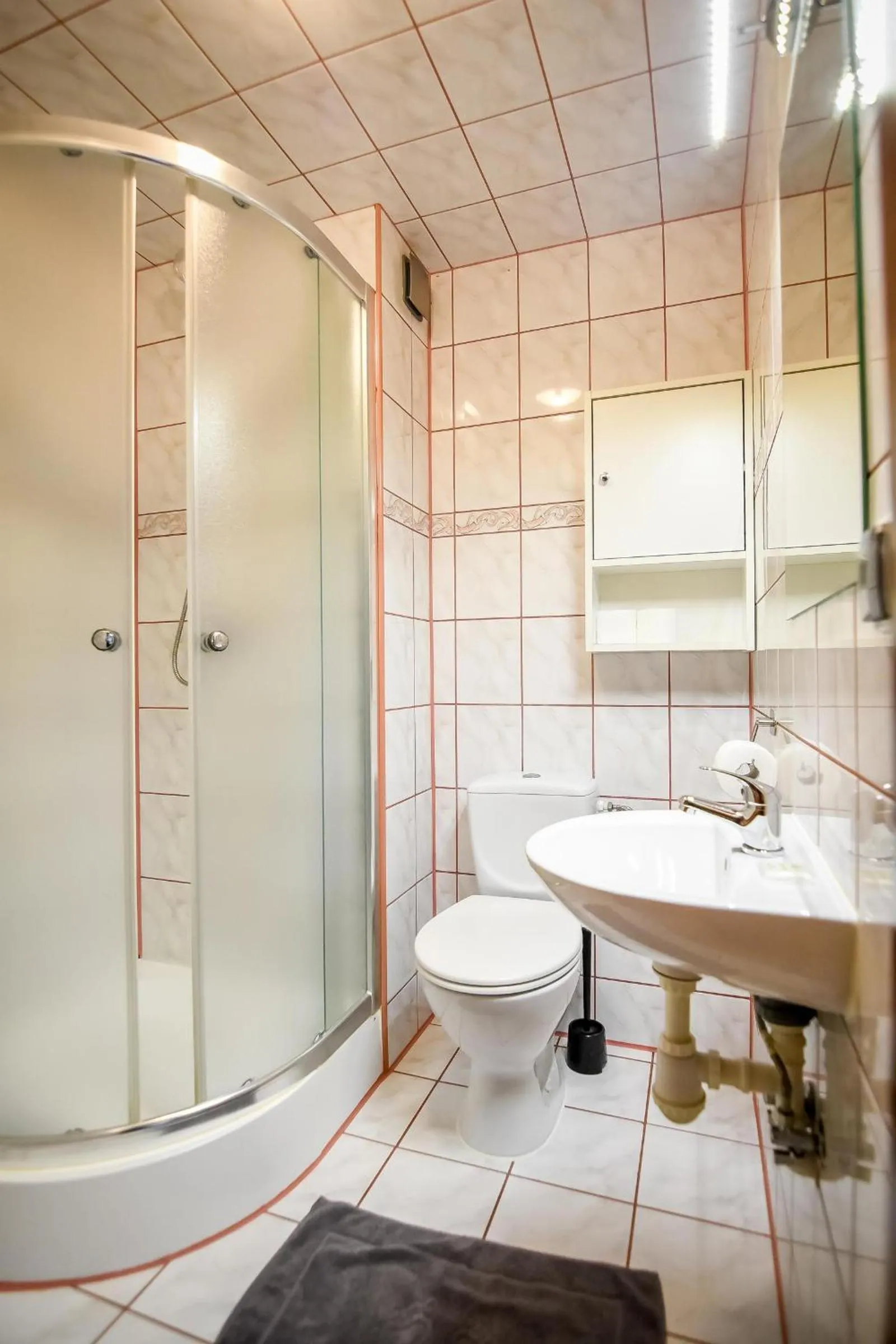 Shower in Willa Znana - komfortowe noclegi 200 m od Krupówek