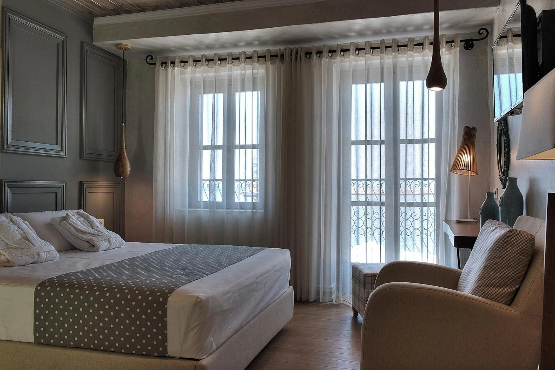 Bedroom, Bed in Elia Zampeliou Hotel