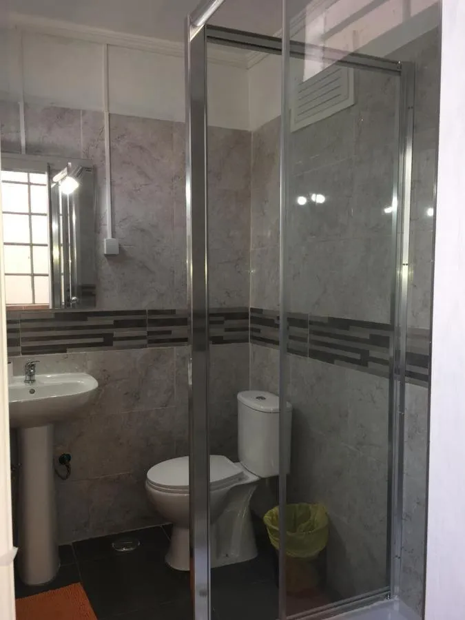 Shangri-La Hostel Anjos