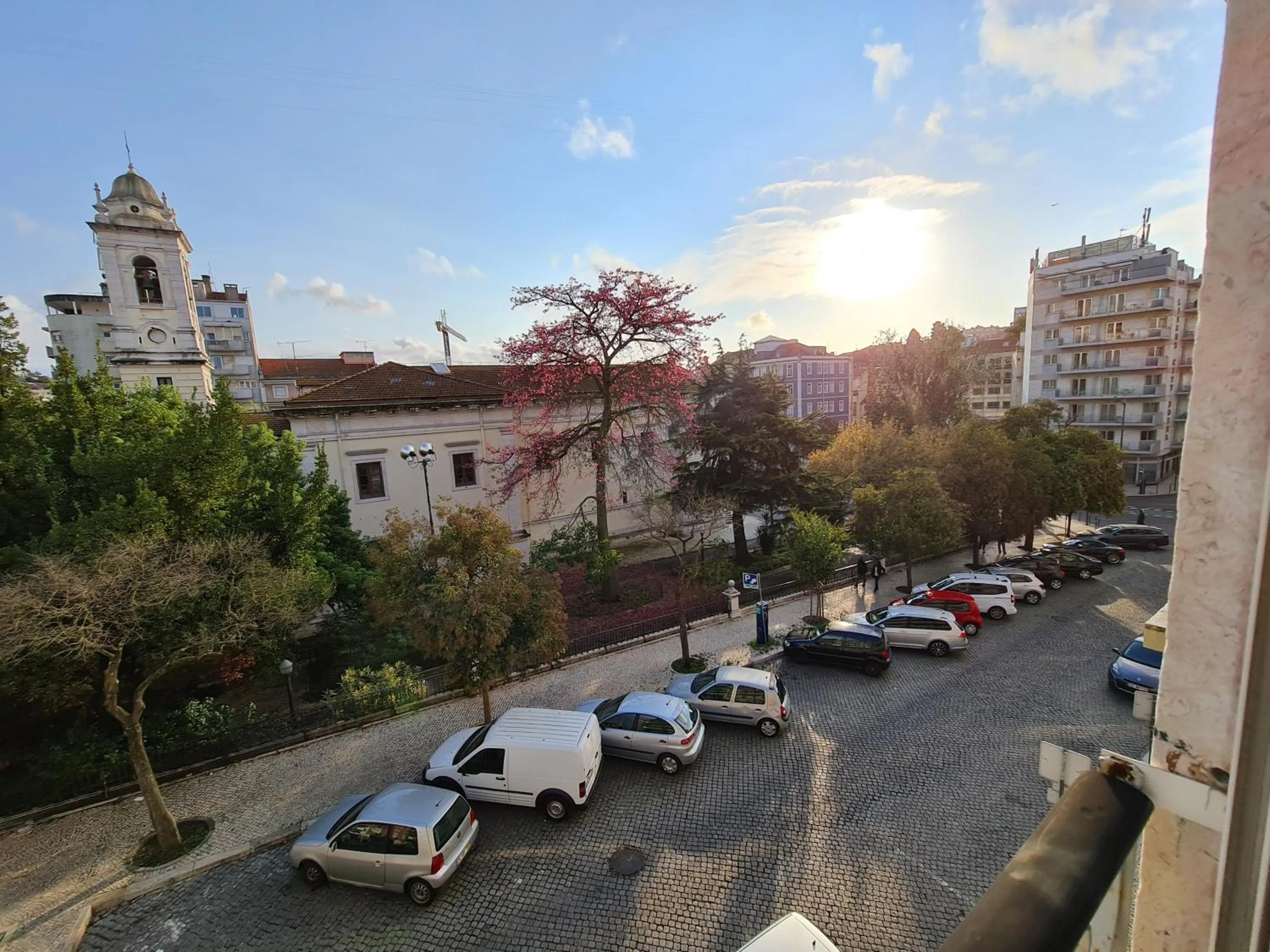 Shangri-La Hostel Anjos