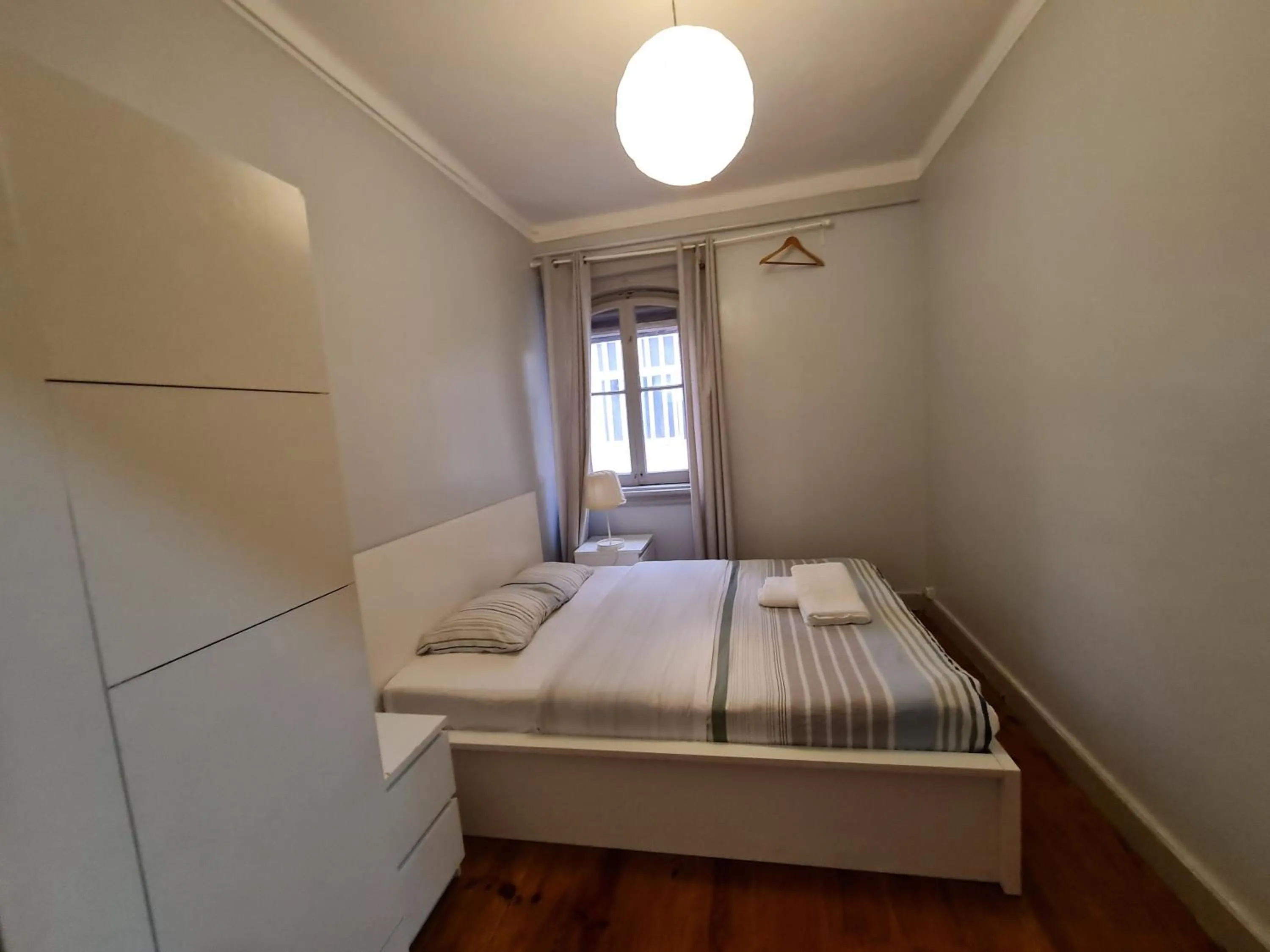 Bed in Shangri-La Hostel Anjos