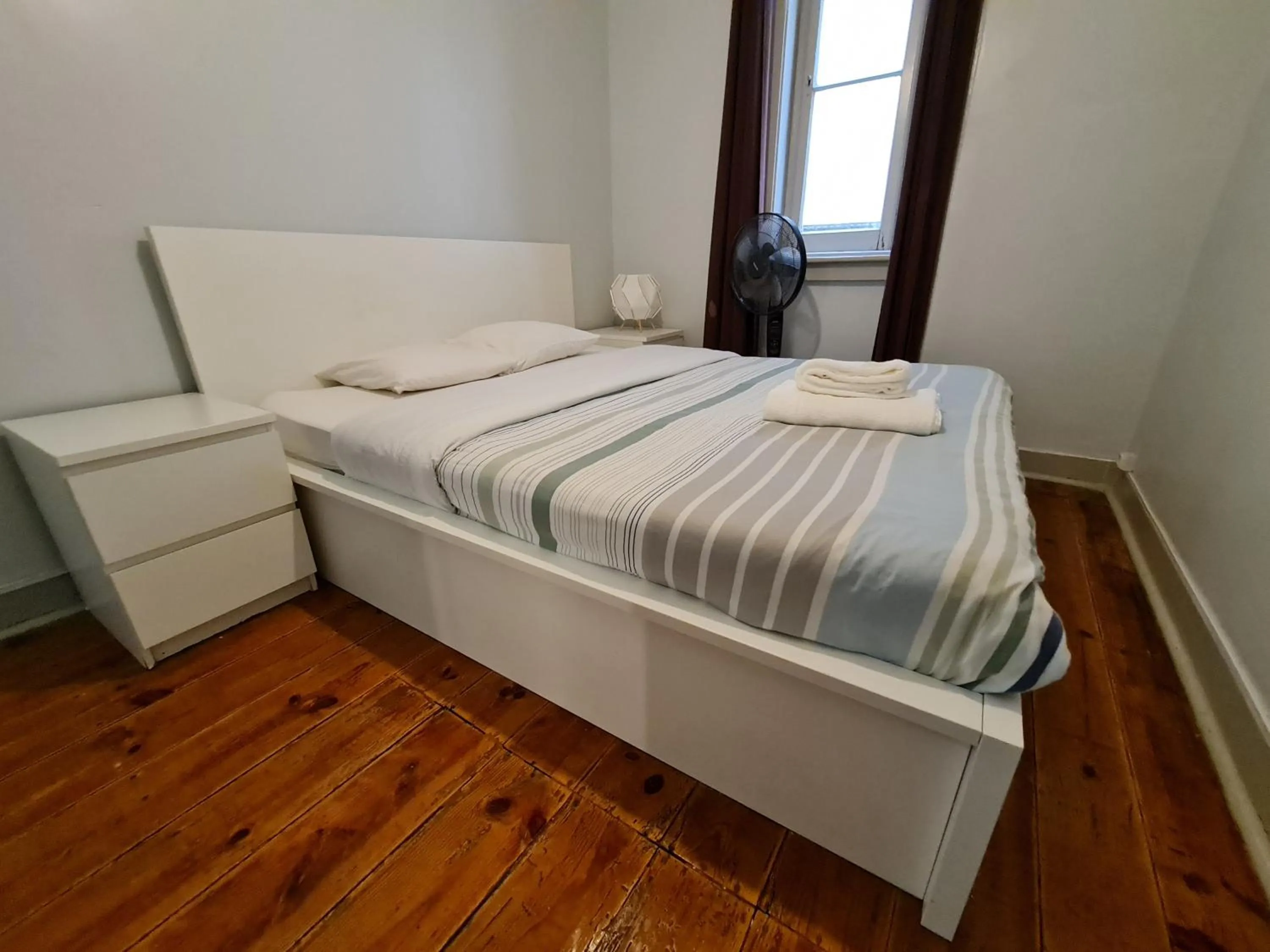 Bed in Shangri-La Hostel Anjos