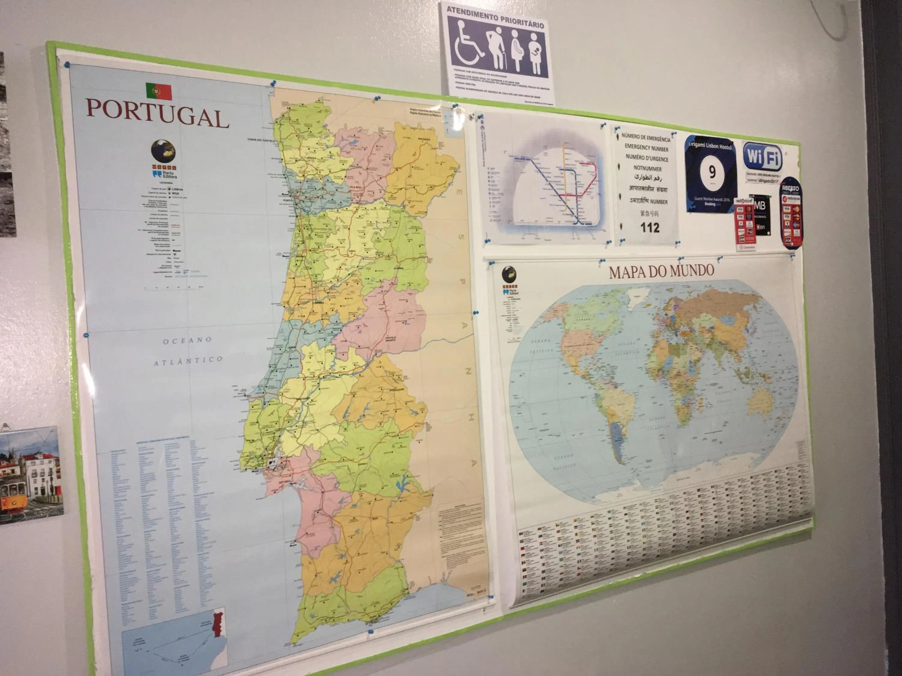 Shangri-La Hostel Anjos