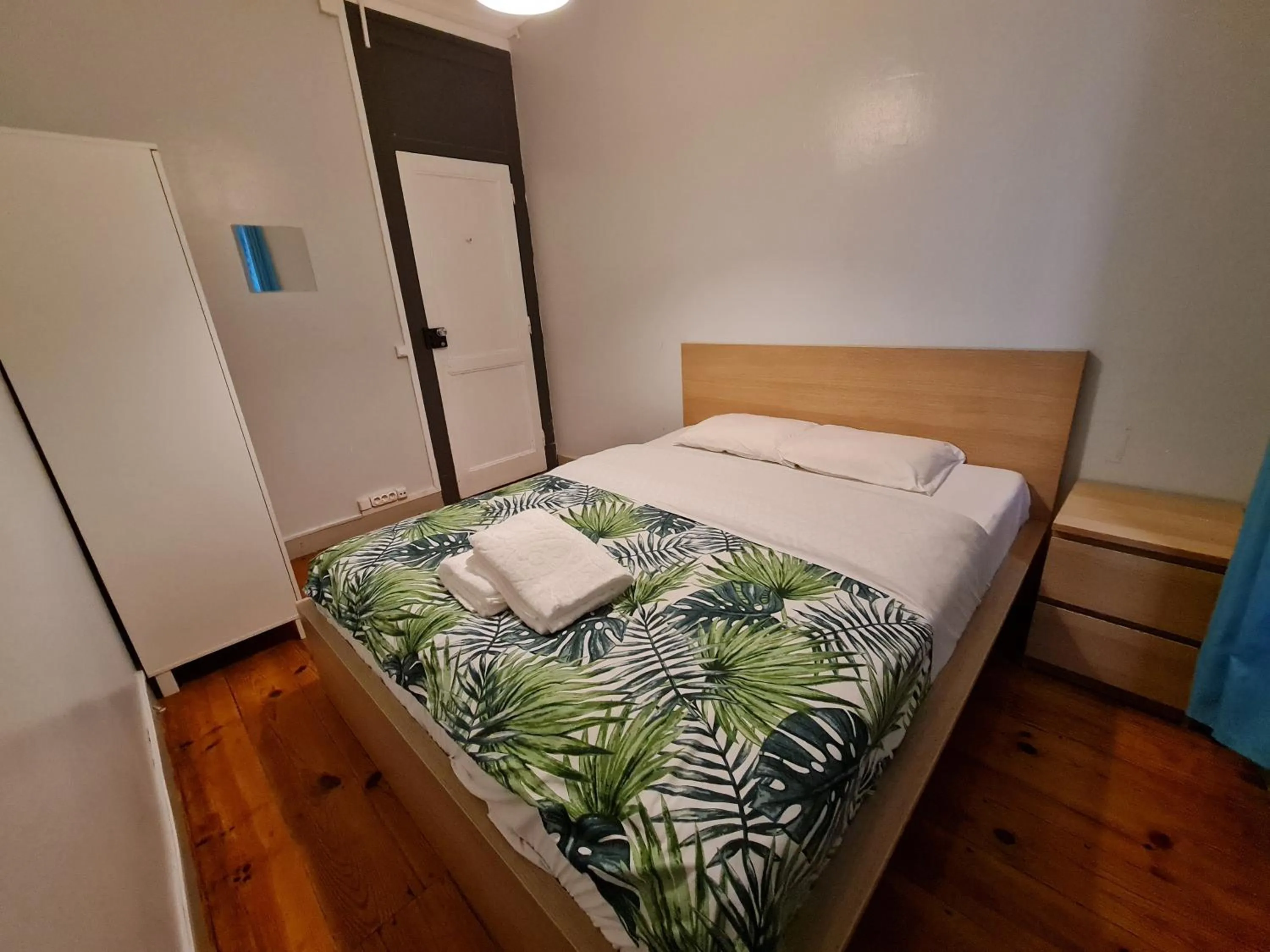 Bed in Shangri-La Hostel Anjos