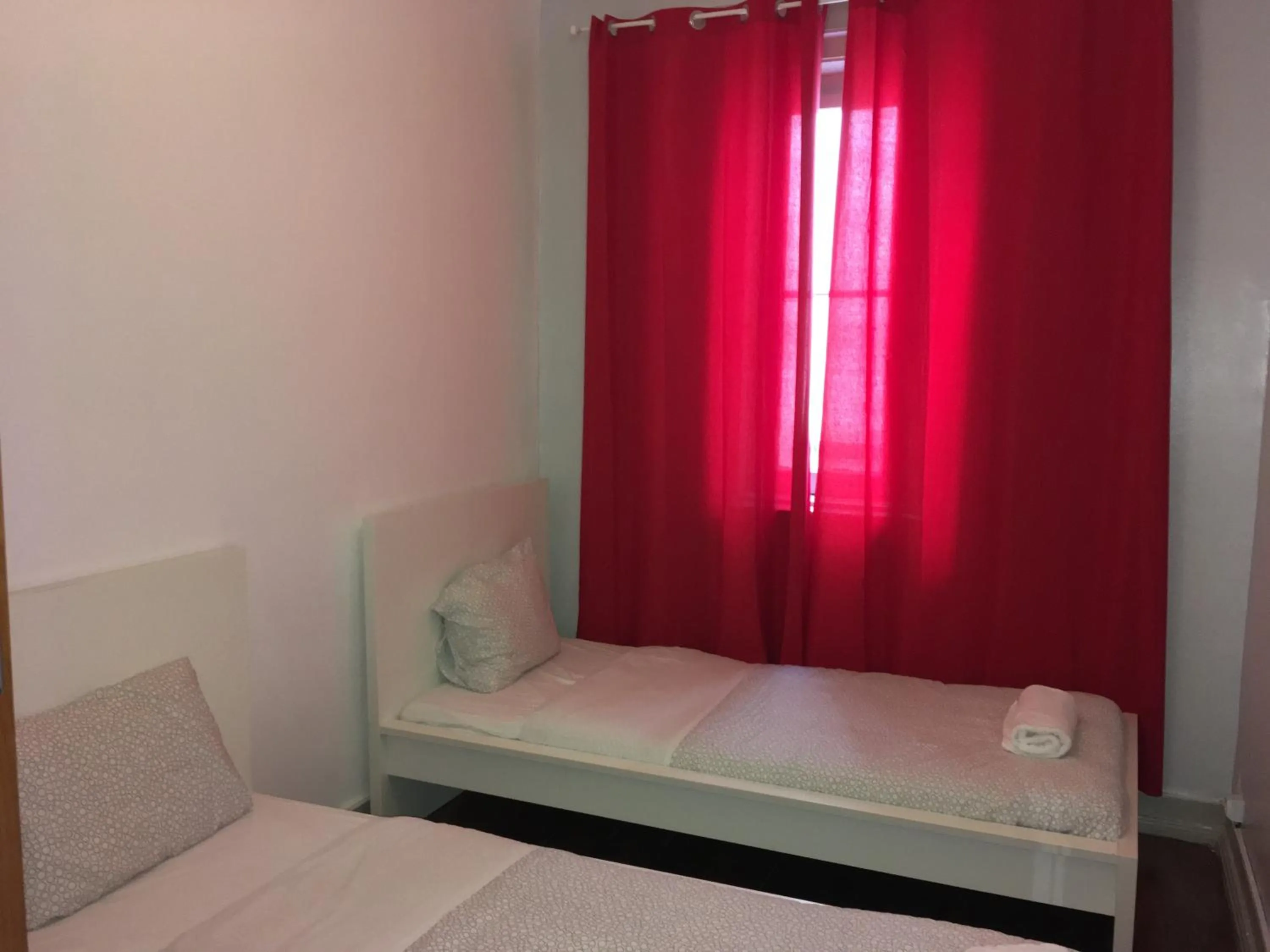 Bed in Shangri-La Hostel Anjos