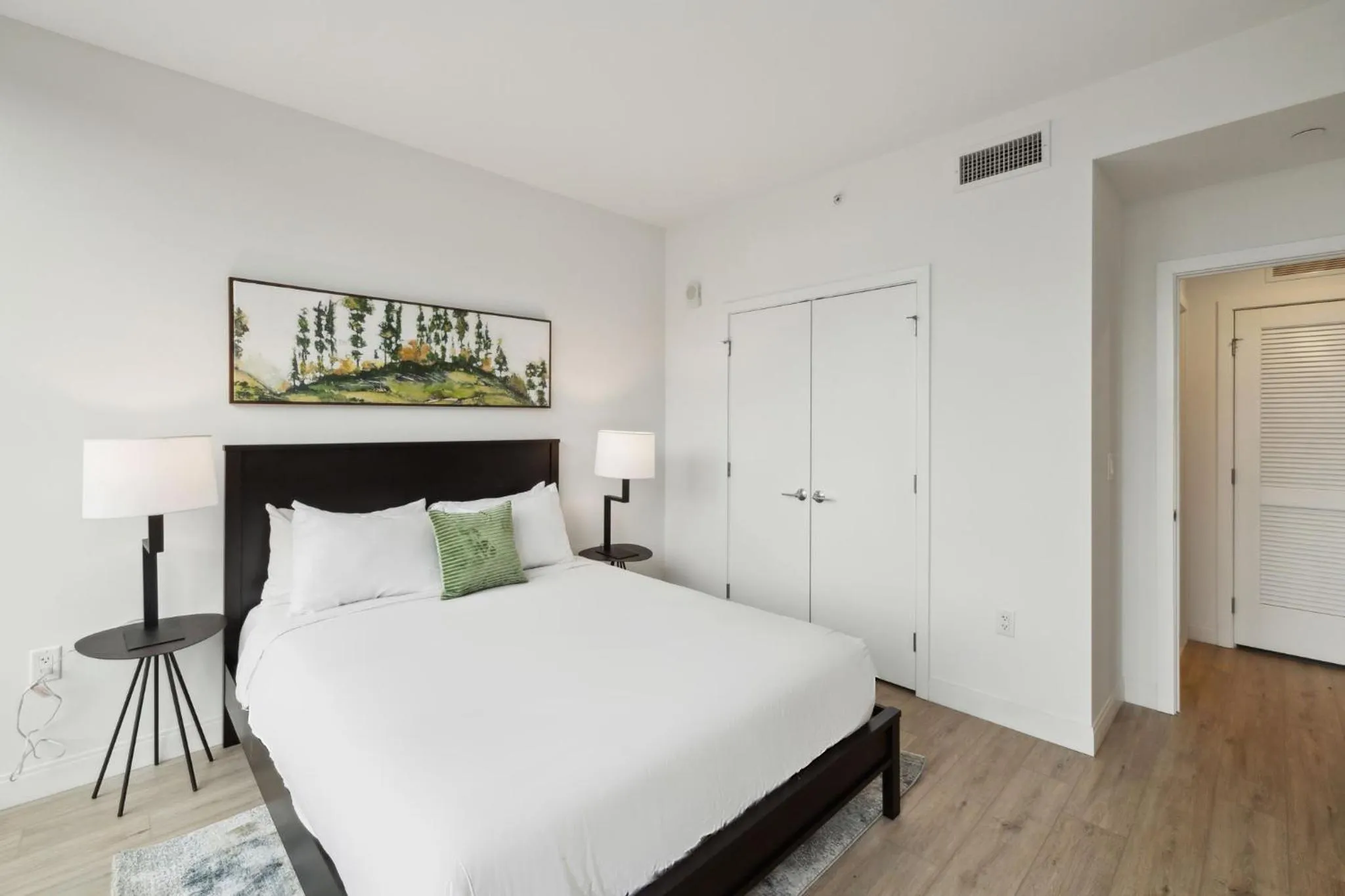 Bedroom, Bed in Placemakr Buzzard Point