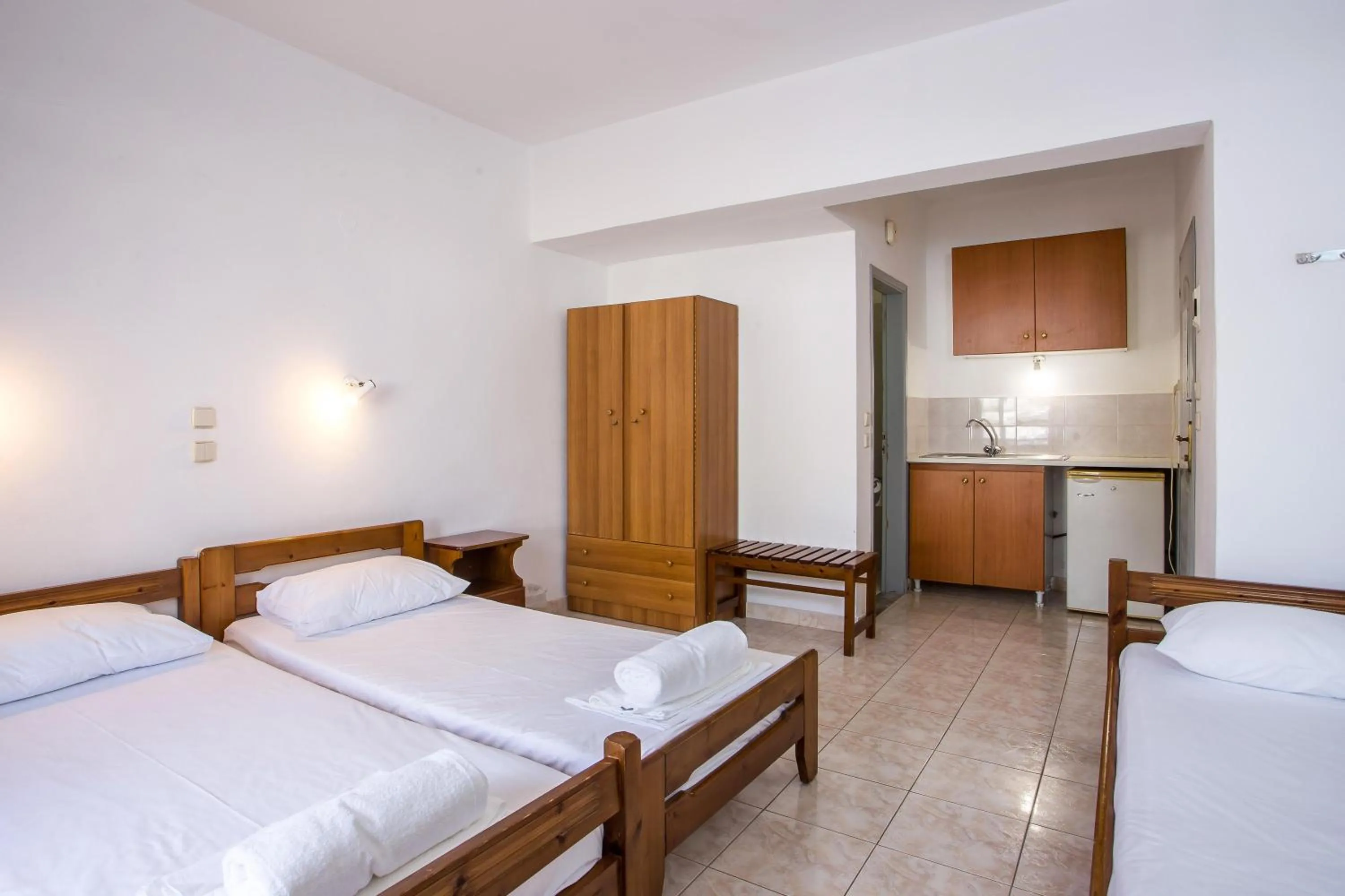 Photo of the whole room, Bed in Nikos BnB