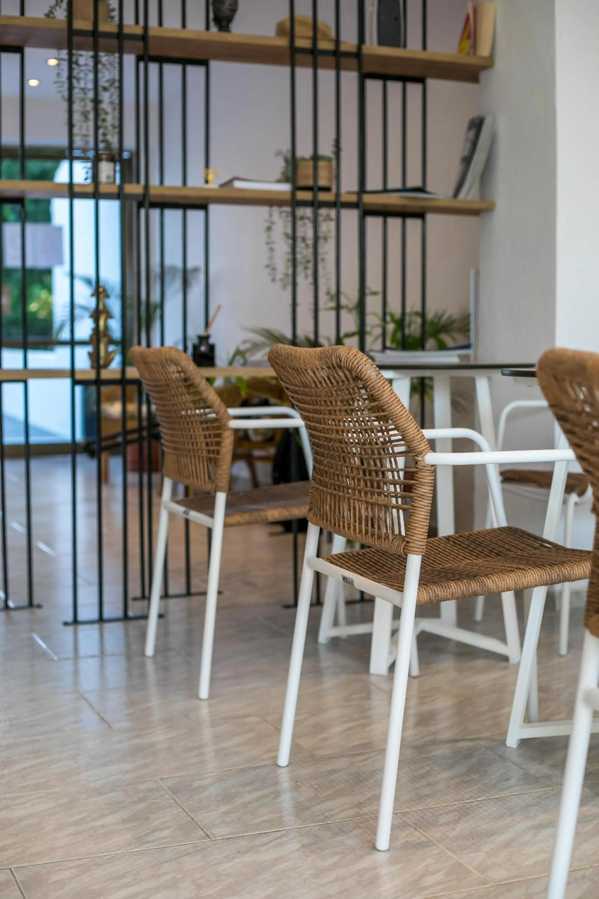 Restaurant/places to eat in Nikos BnB